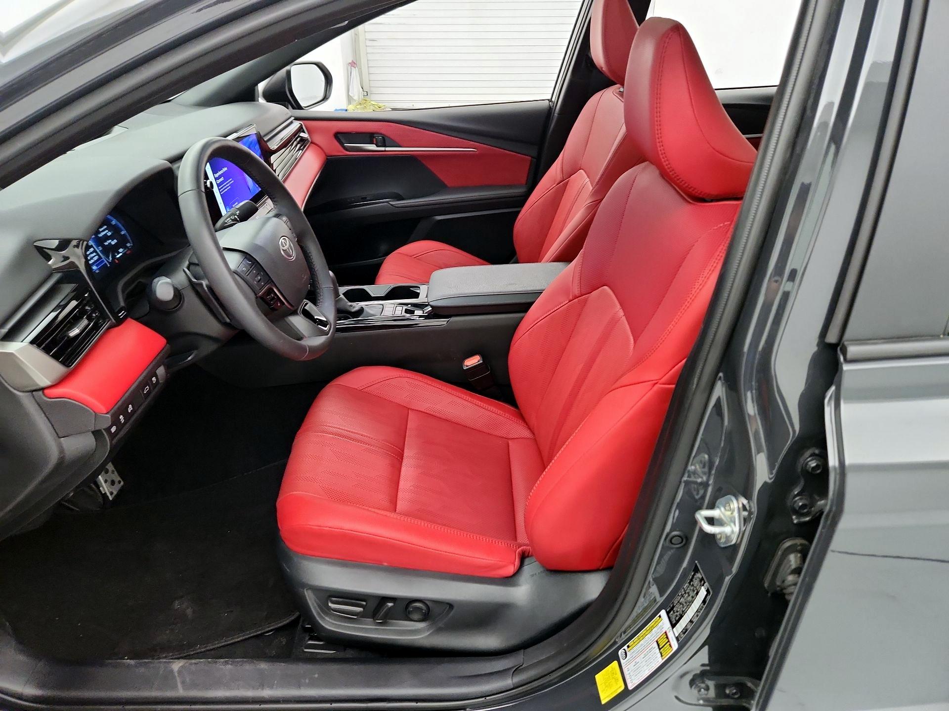 Thumbnail: 2025 Toyota Camry - 11