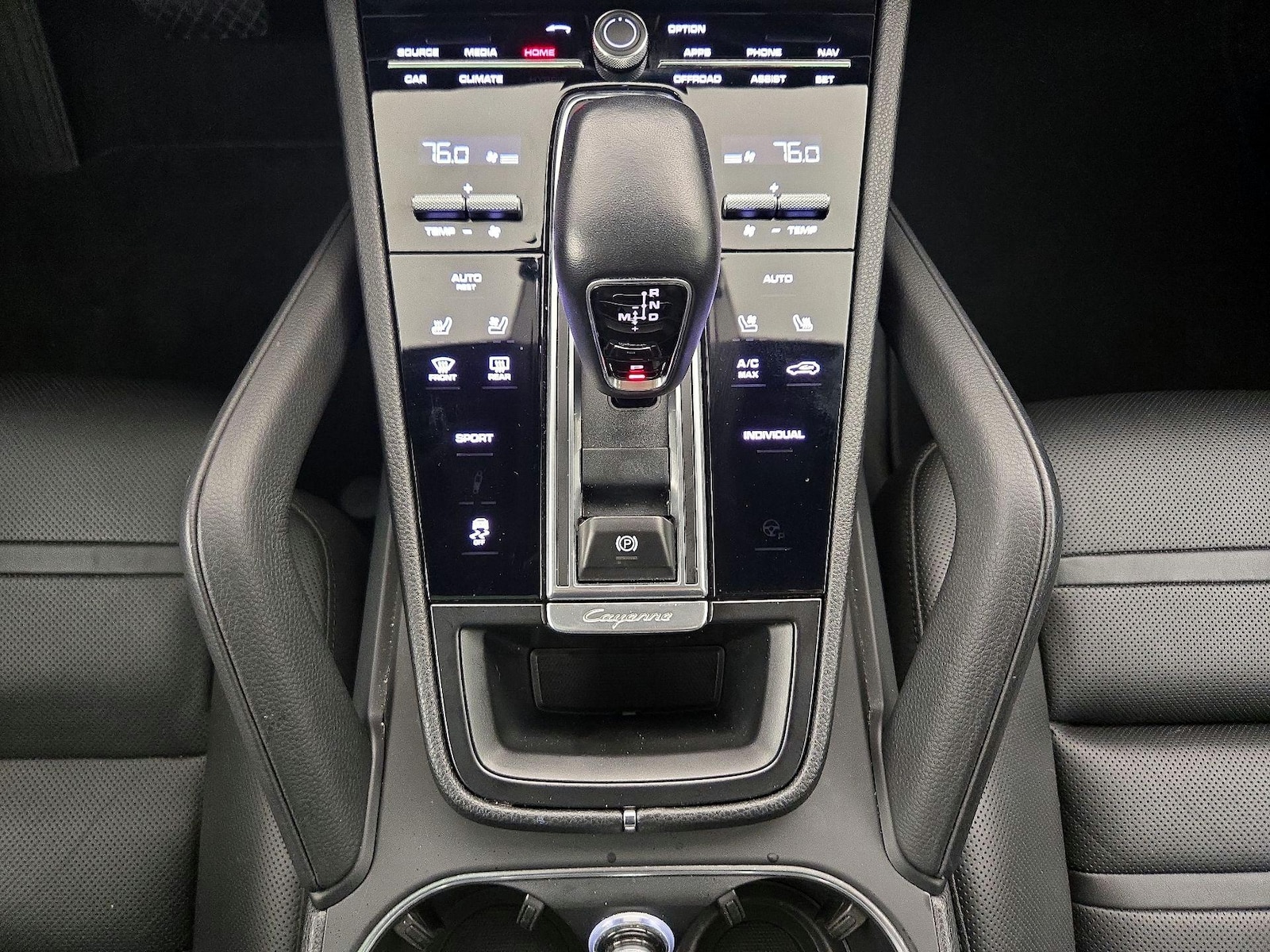 2020 Porsche Cayenne Base - Photo 19