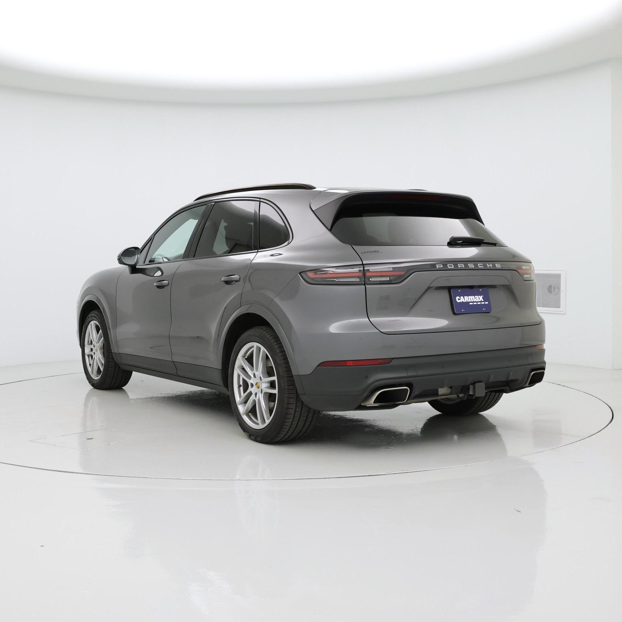 Thumbnail: 2020 Porsche Cayenne - 2