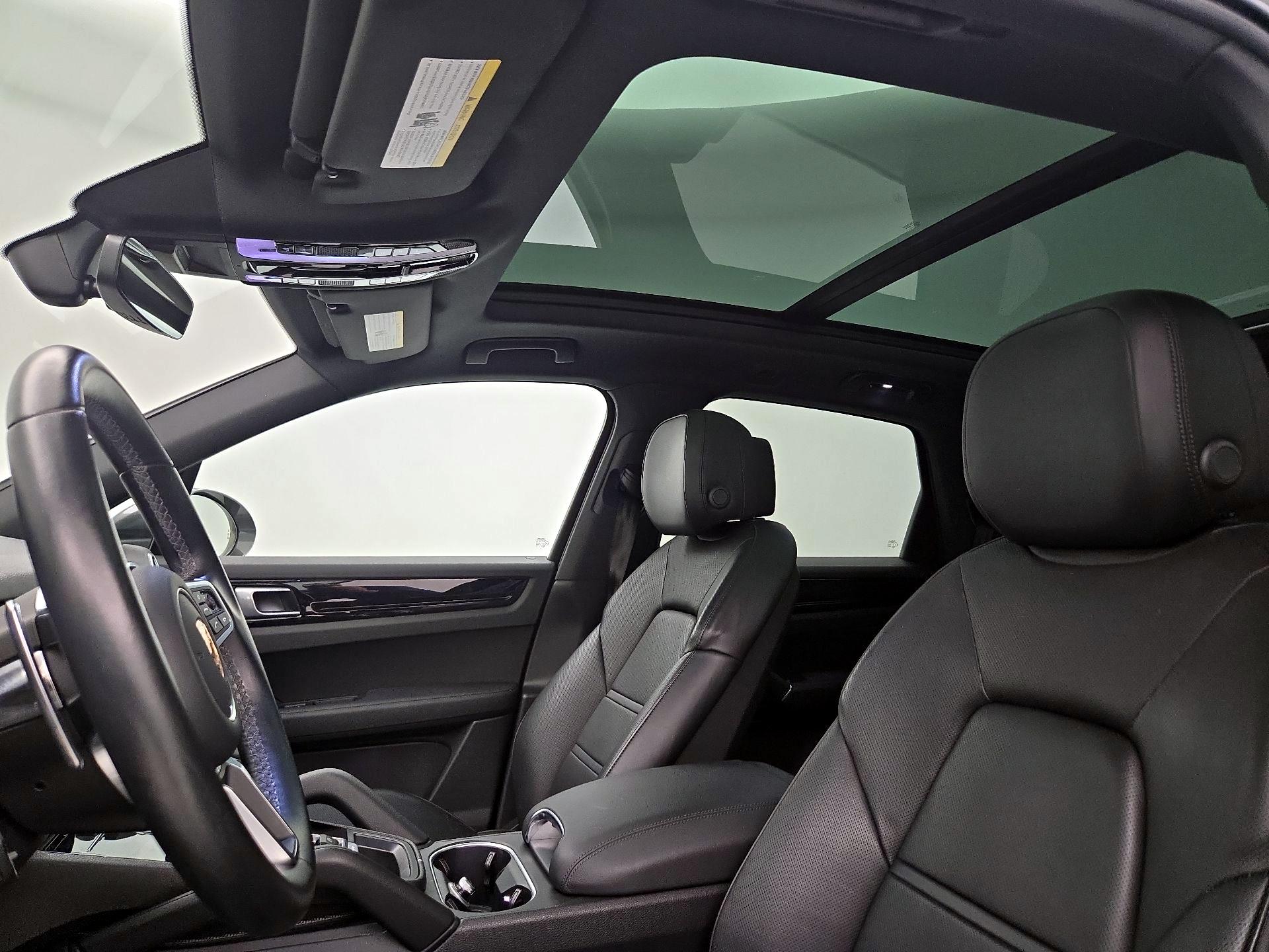 Thumbnail: 2020 Porsche Cayenne - 20