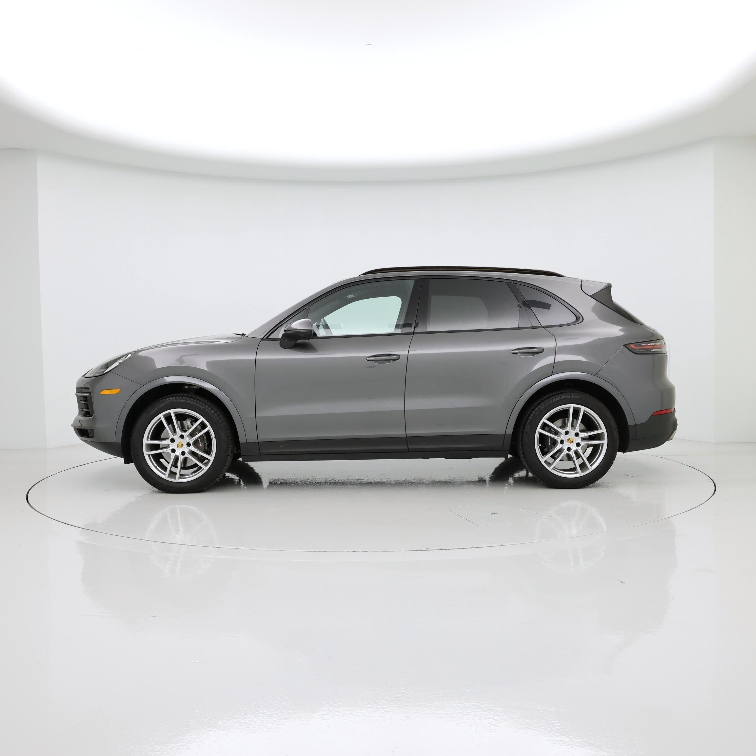 Thumbnail: 2020 Porsche Cayenne - 3
