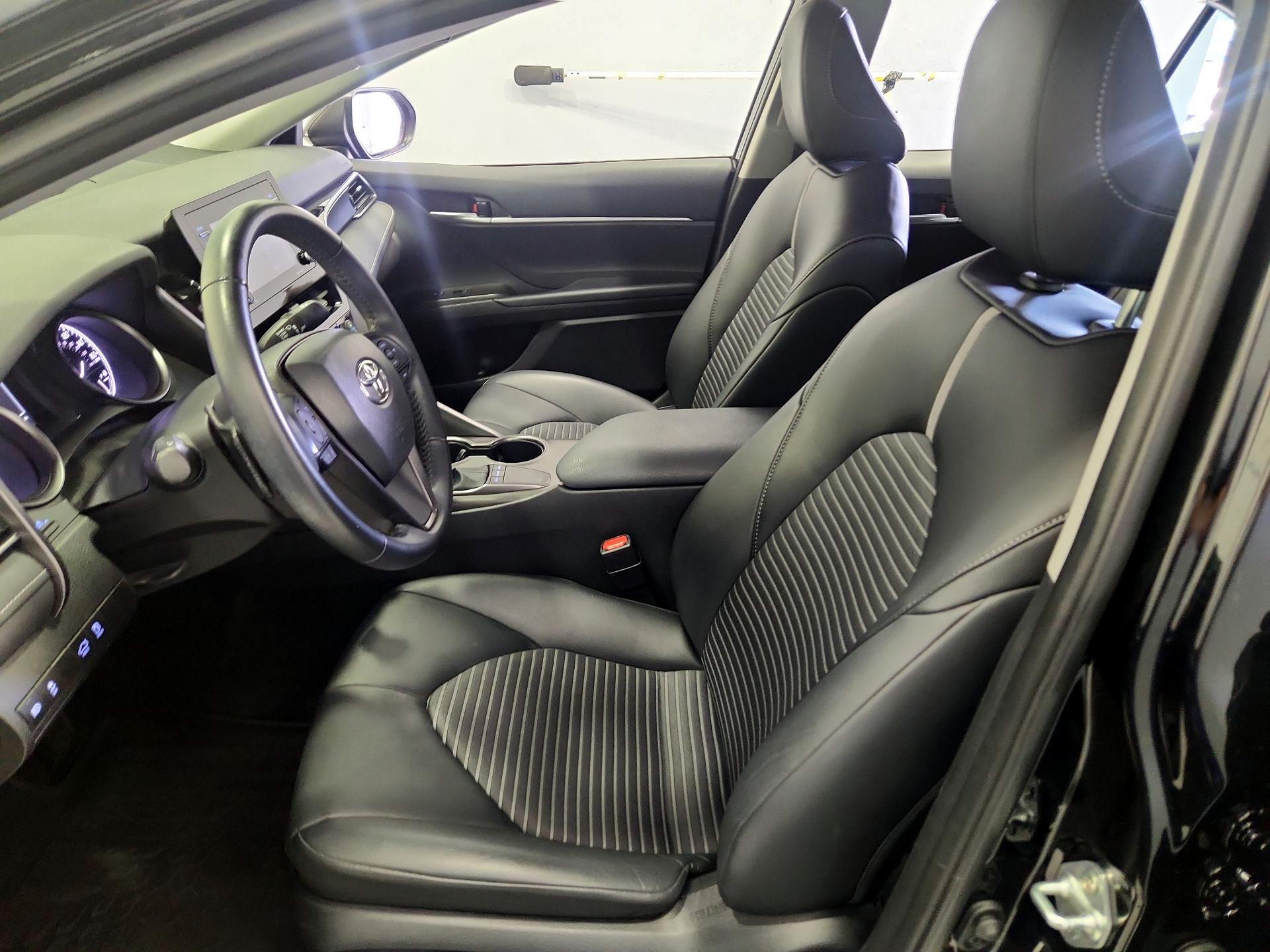 Thumbnail: 2023 Toyota Camry - 11