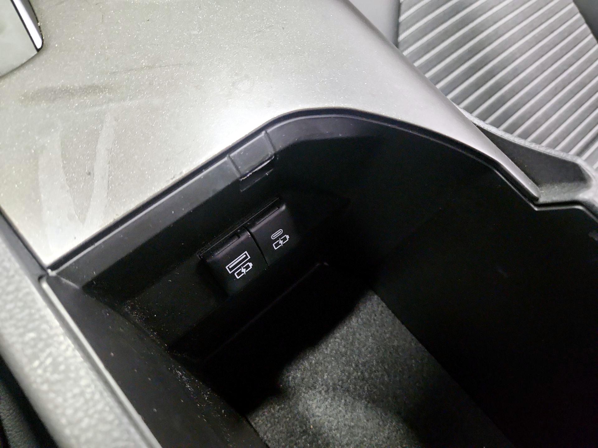 Thumbnail: 2023 Toyota Camry - 18