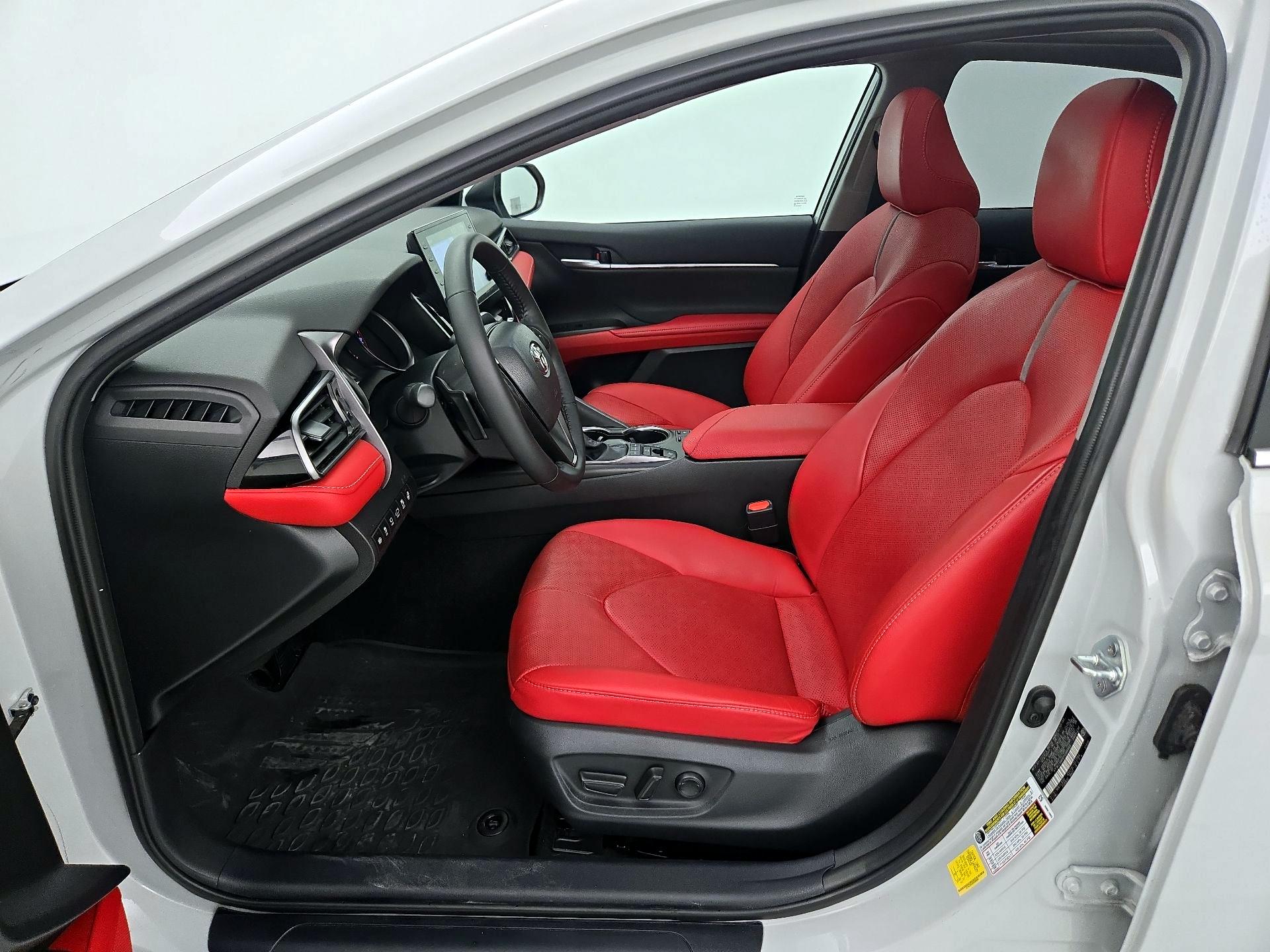 Thumbnail: 2023 Toyota Camry - 11