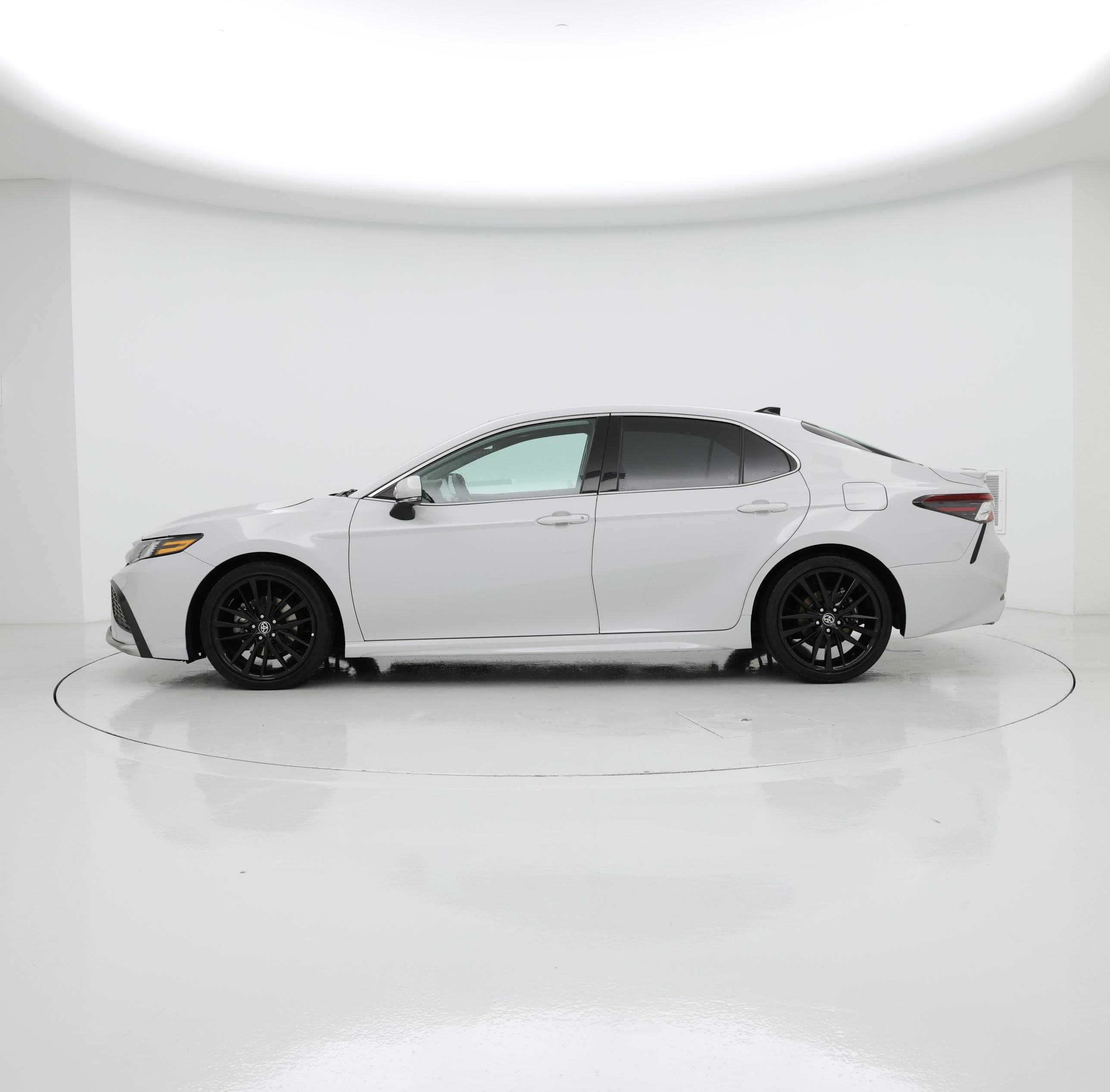 Thumbnail: 2023 Toyota Camry - 3