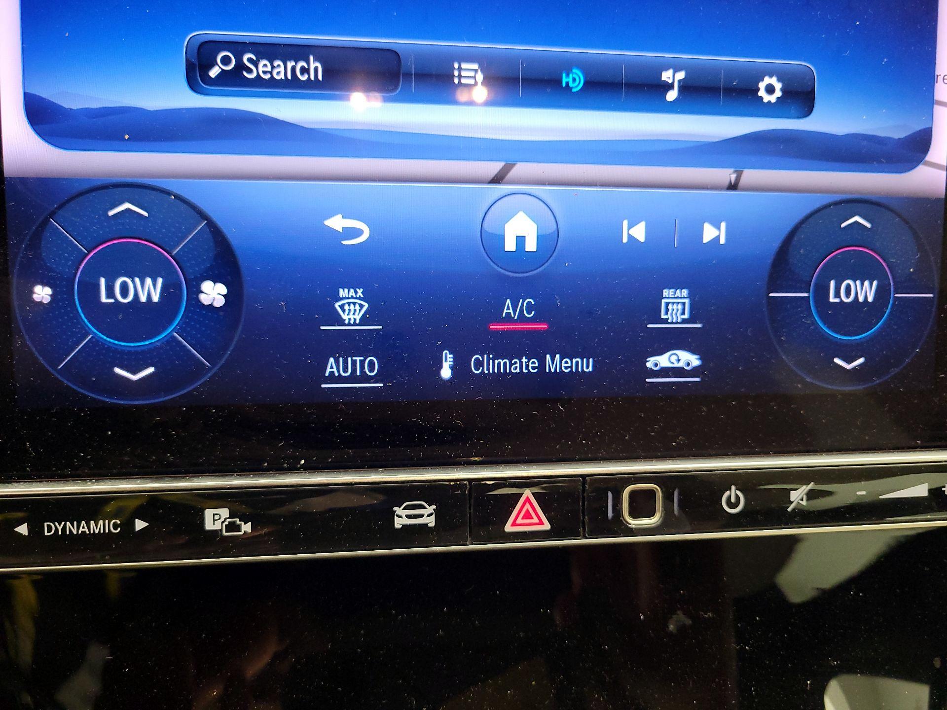 Thumbnail: 2022 Mercedes-Benz C-Class - 17