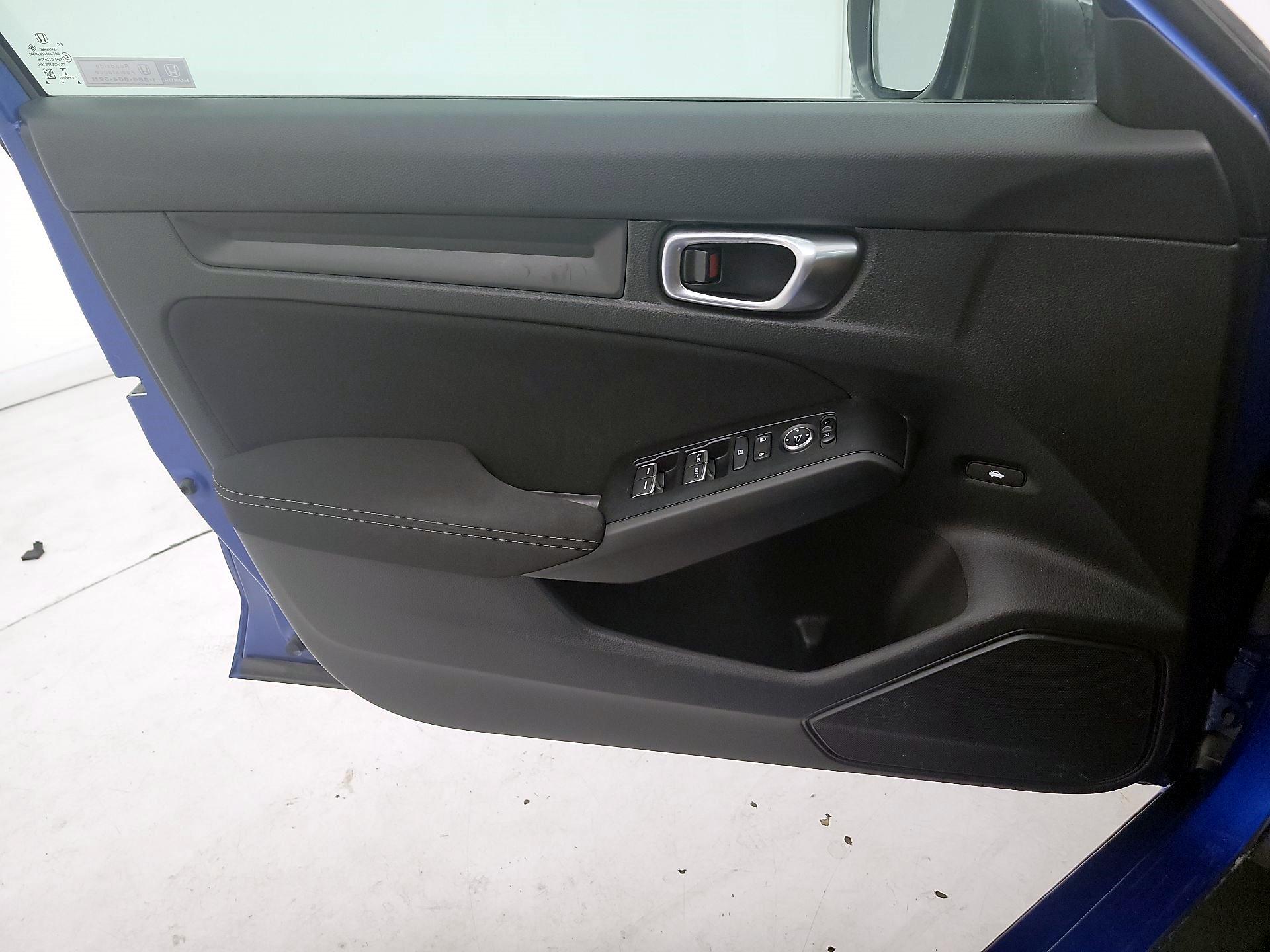 Thumbnail: 2023 Honda Civic - 10