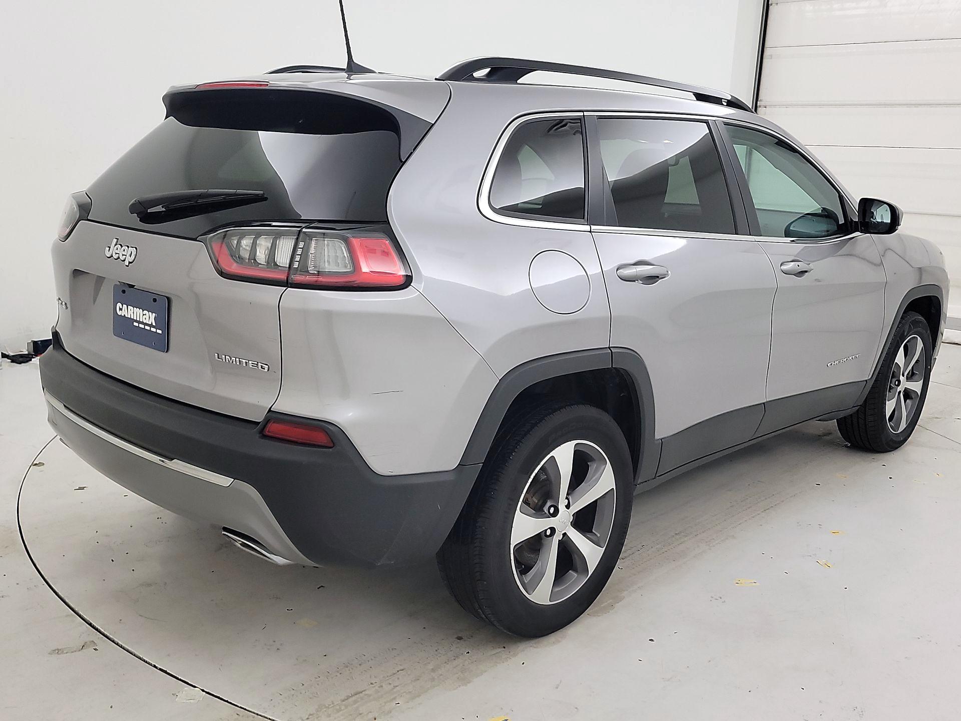 Thumbnail: 2022 Jeep Cherokee - 5