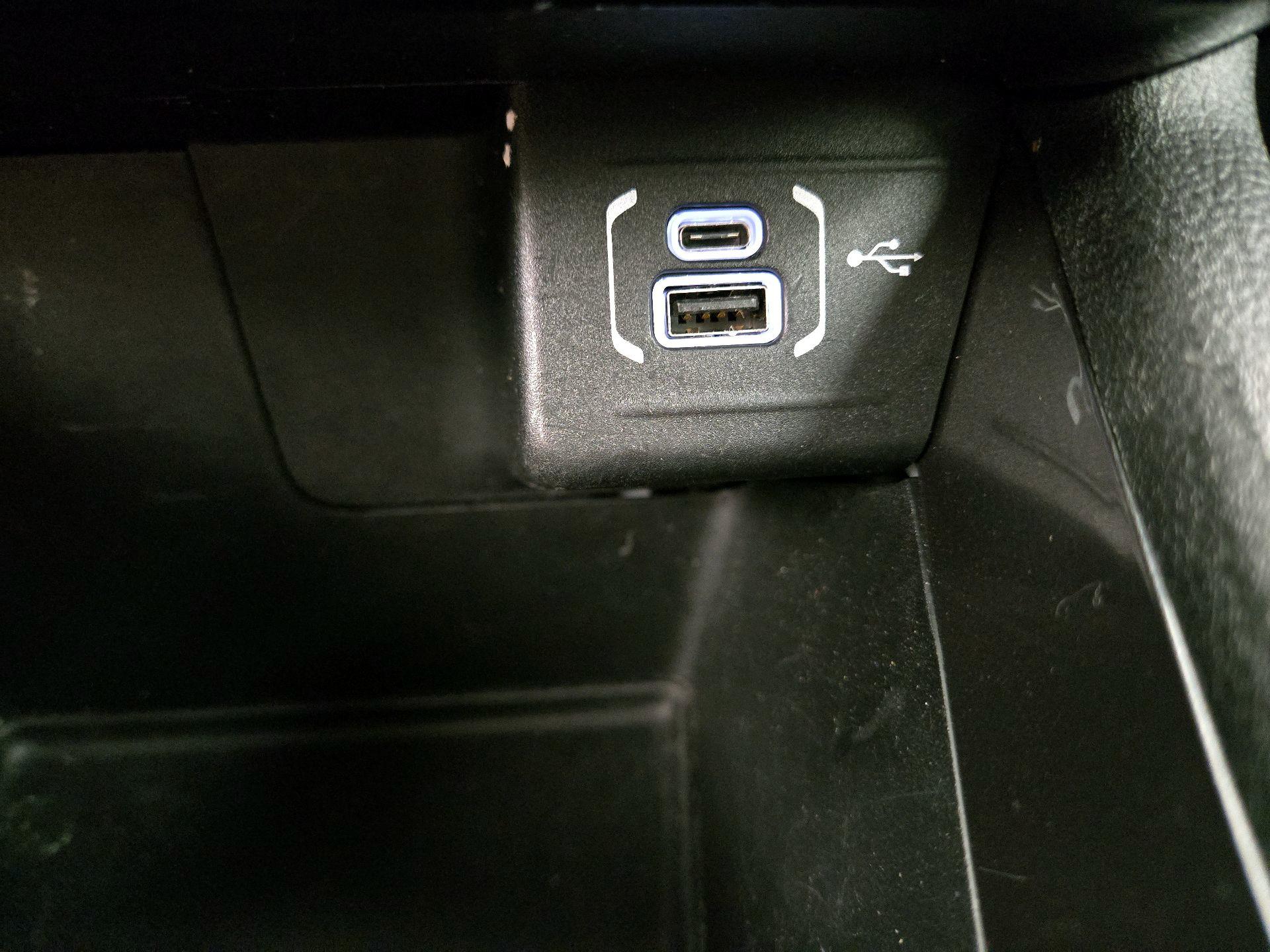 Thumbnail: 2022 Jeep Compass - 18