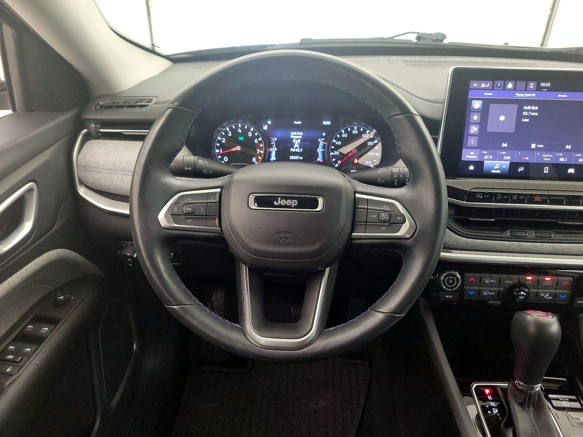 Thumbnail: 2022 Jeep Compass - 10