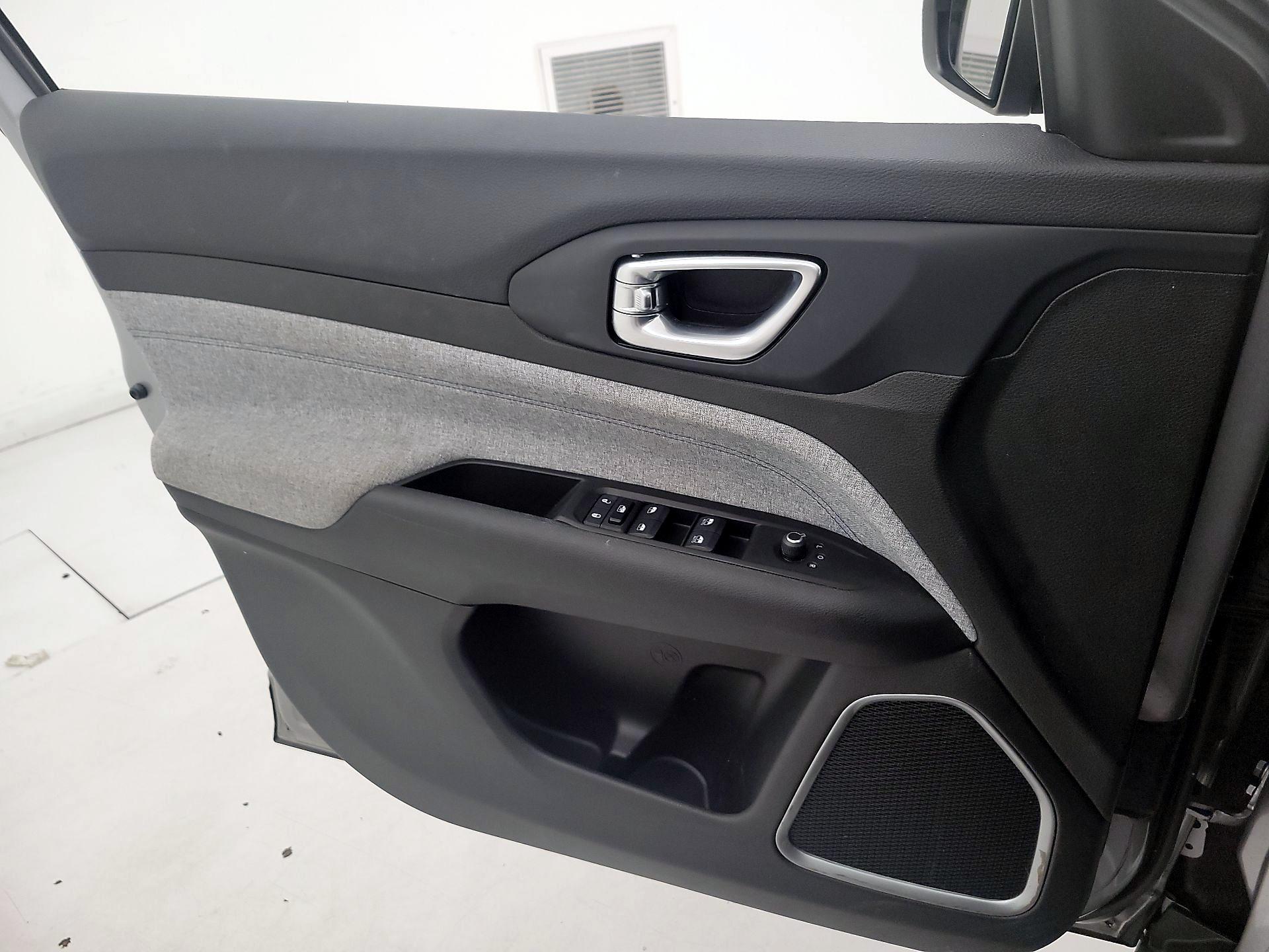 Thumbnail: 2022 Jeep Compass - 12