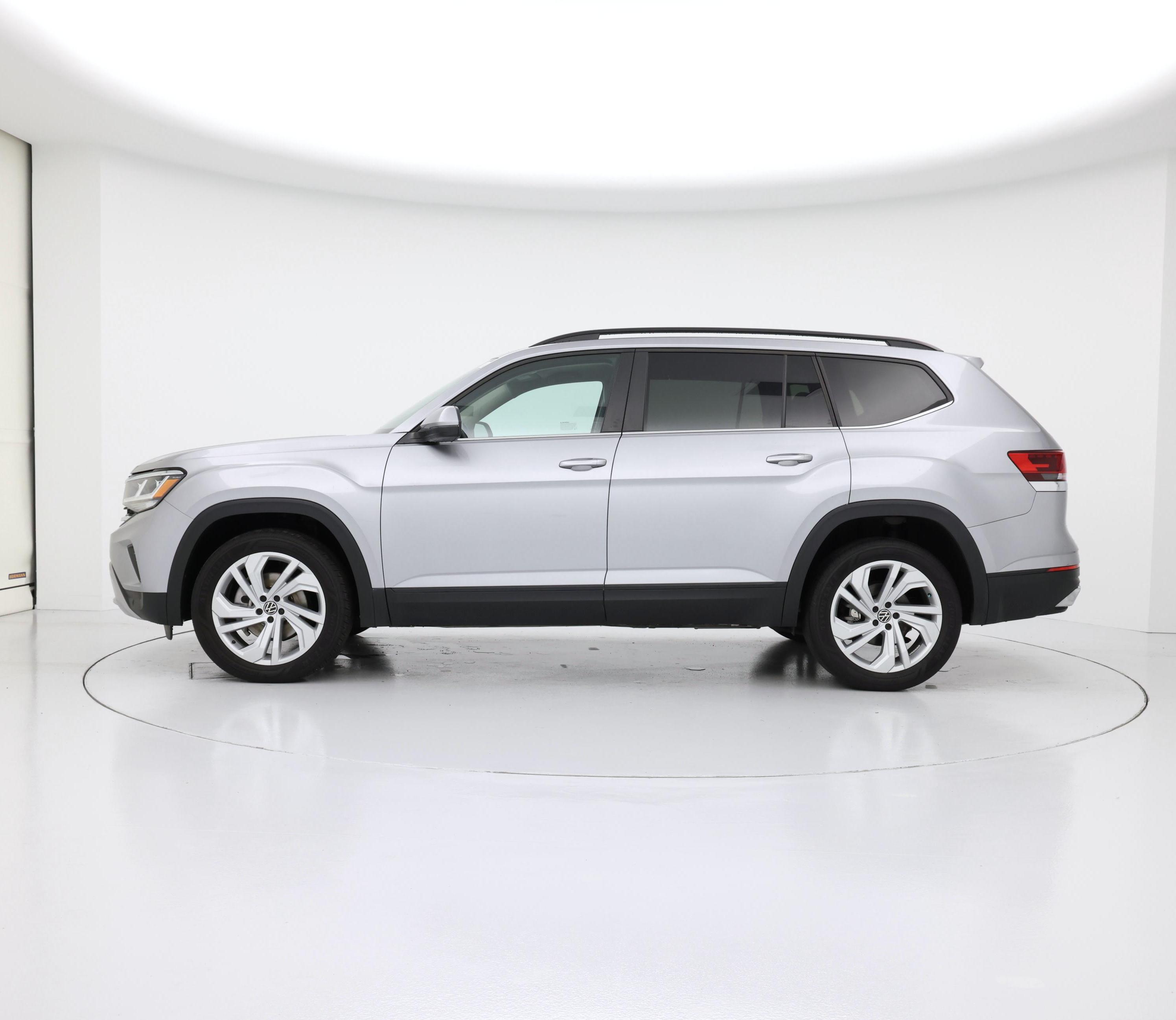 Thumbnail: 2022 Volkswagen Atlas - 3
