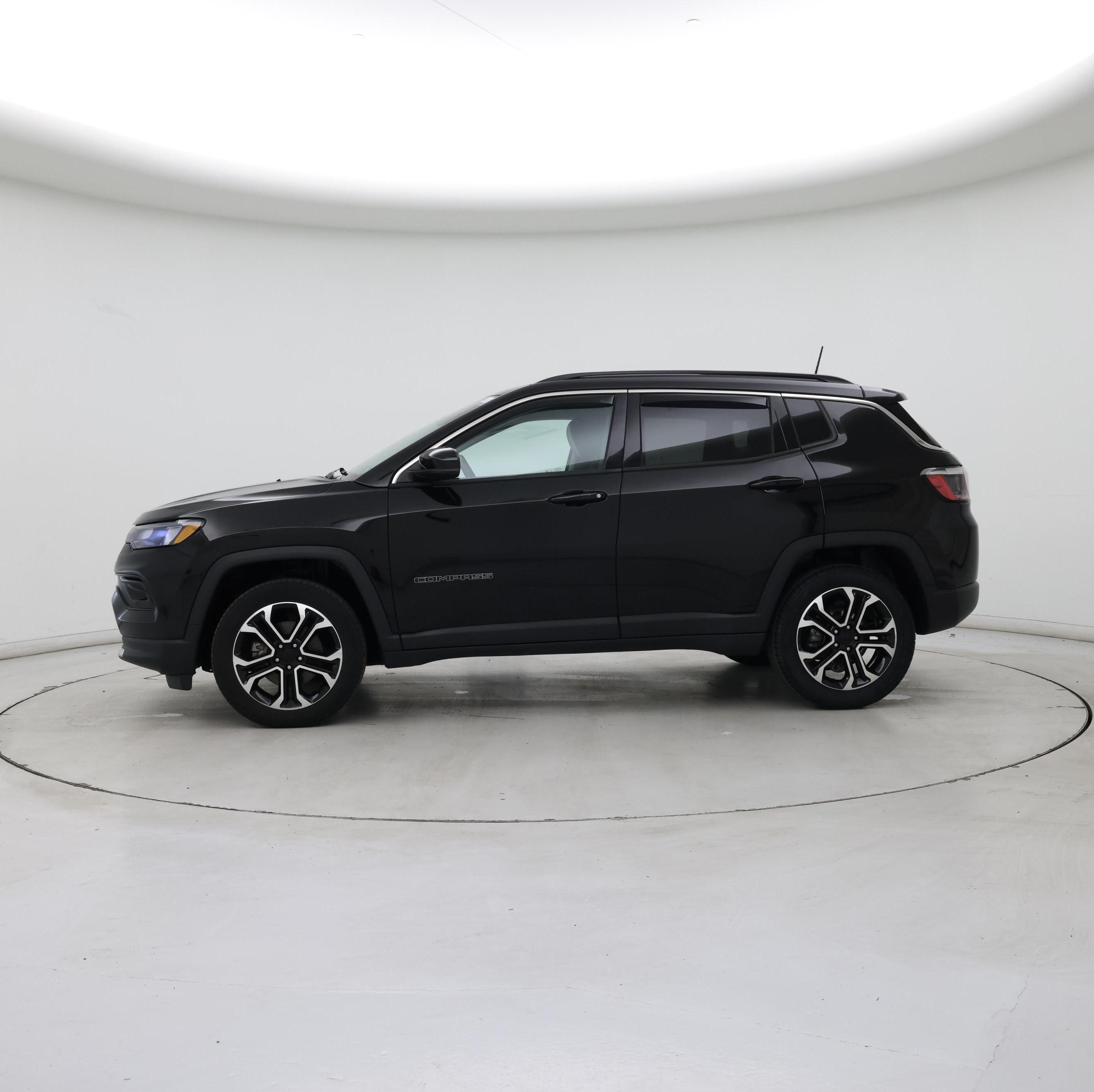 Thumbnail: 2022 Jeep Compass - 3