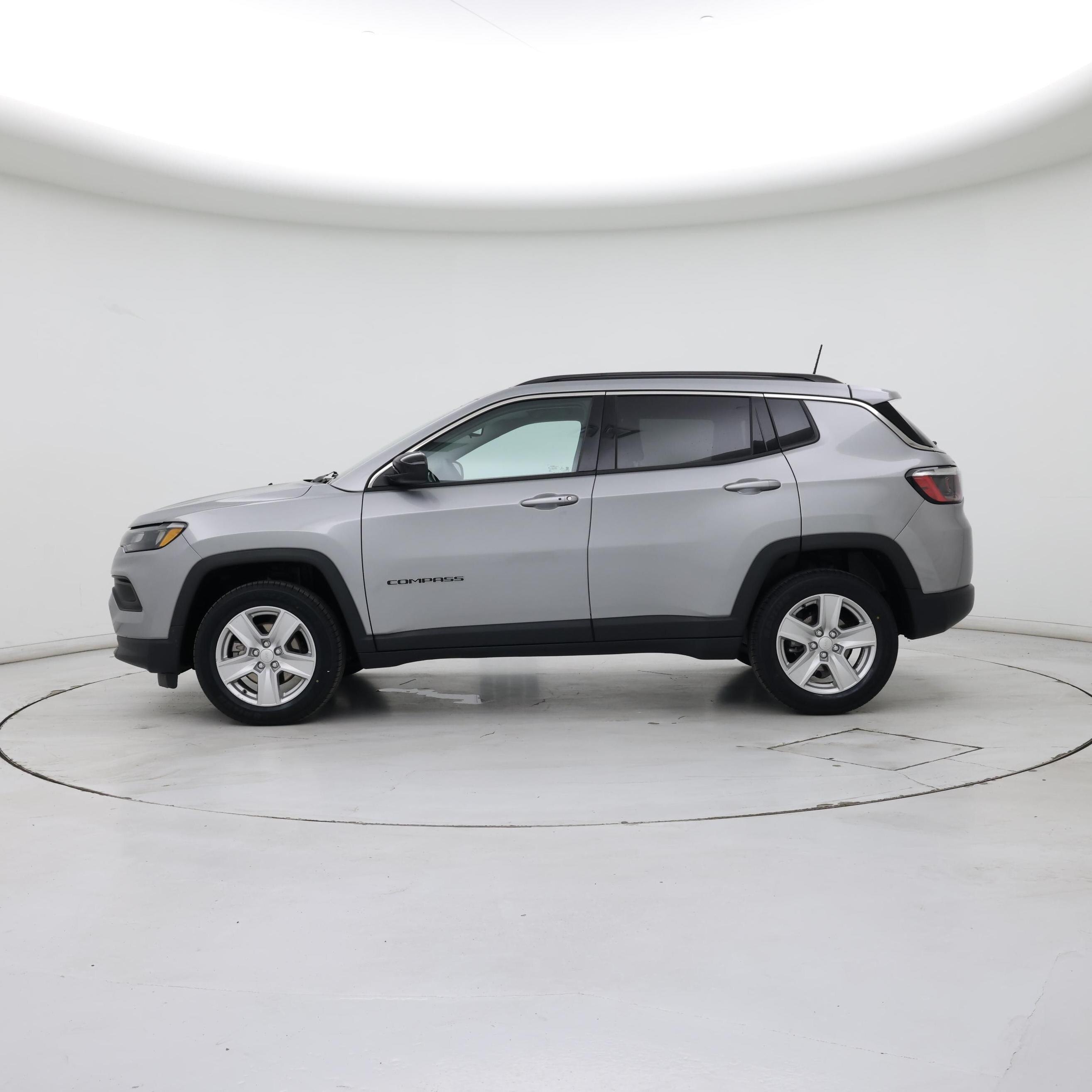 Thumbnail: 2022 Jeep Compass - 3