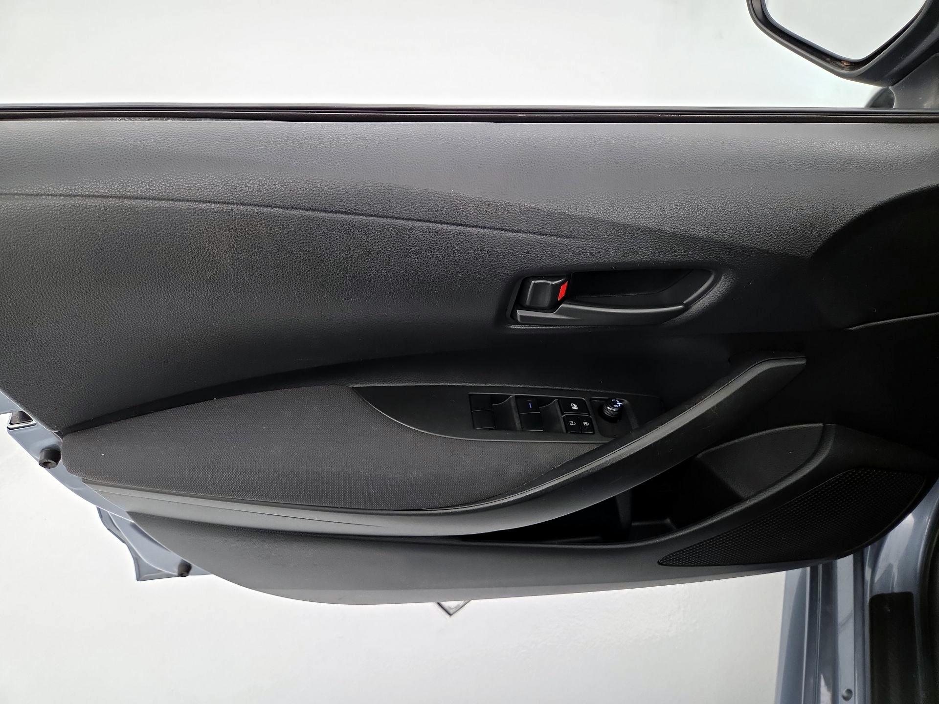 Thumbnail: 2022 Toyota Corolla - 12