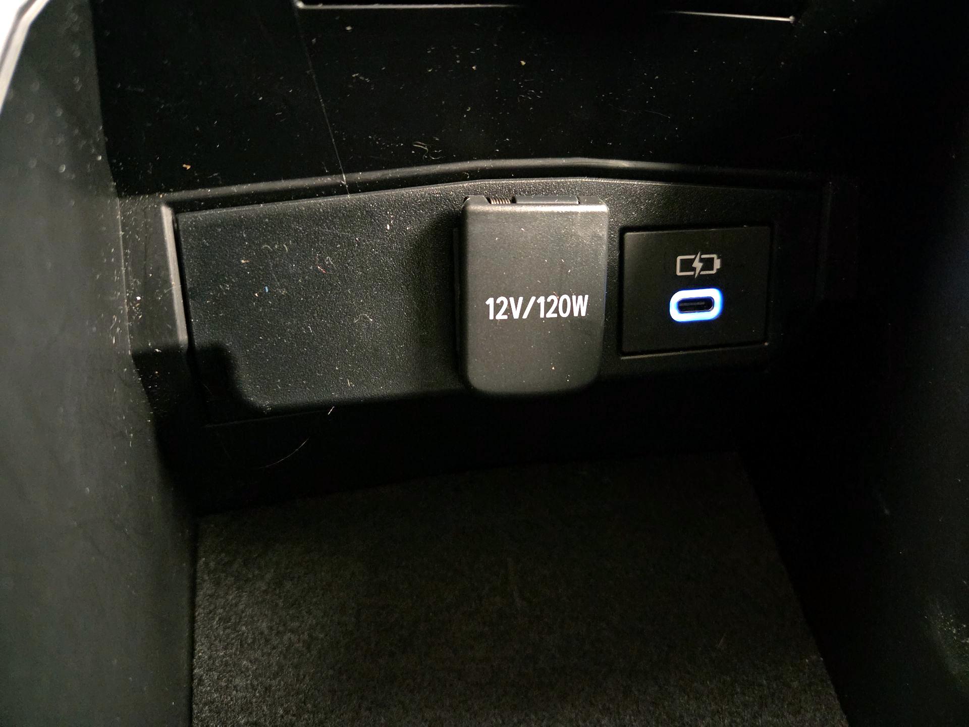 Thumbnail: 2022 Toyota Corolla - 18