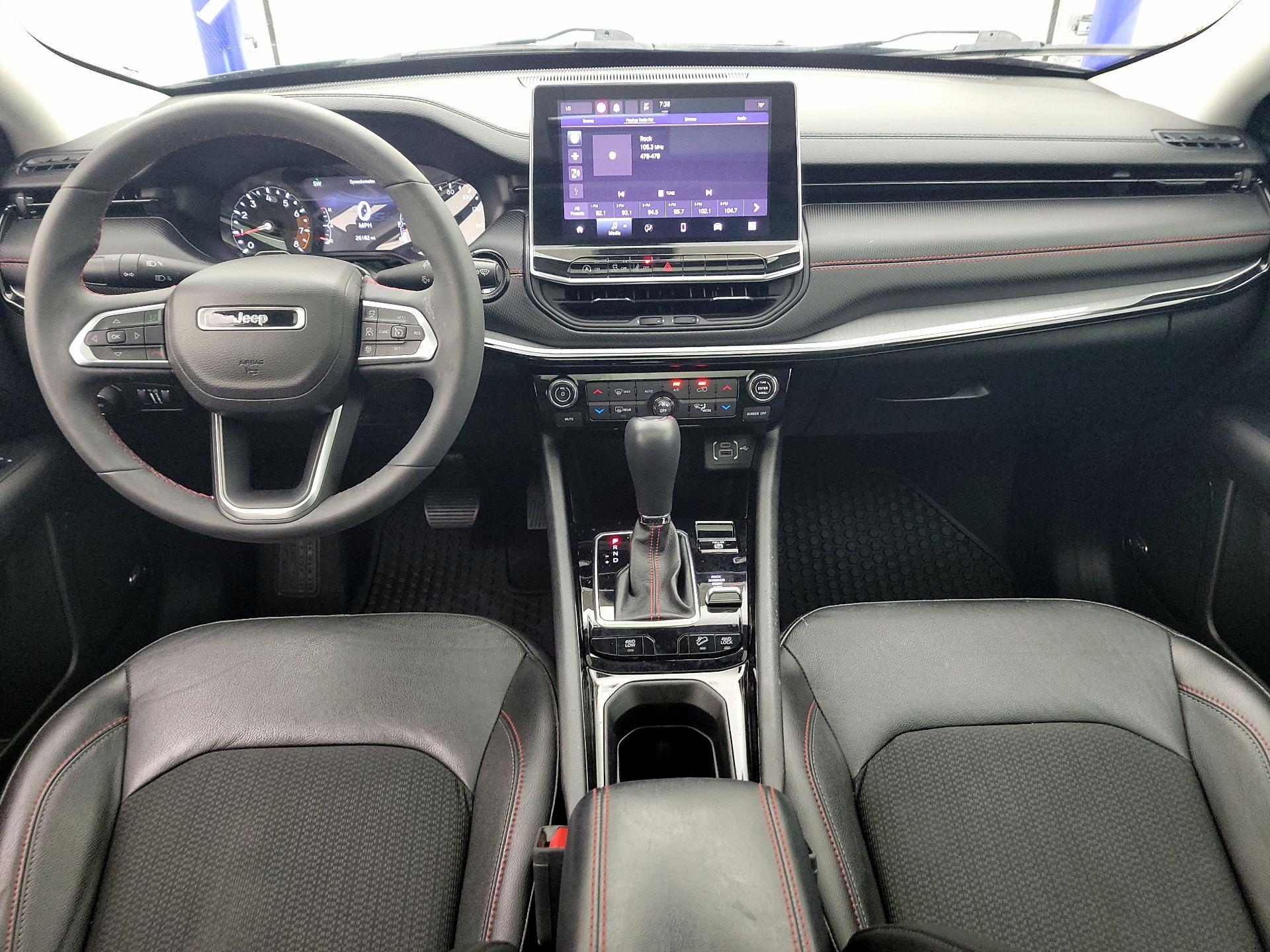 Thumbnail: 2022 Jeep Compass - 9