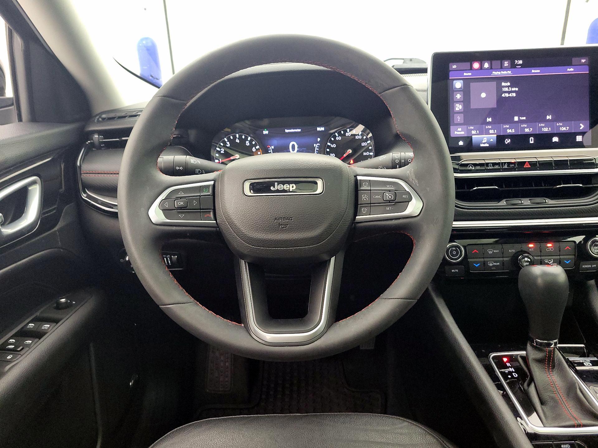 Thumbnail: 2022 Jeep Compass - 10