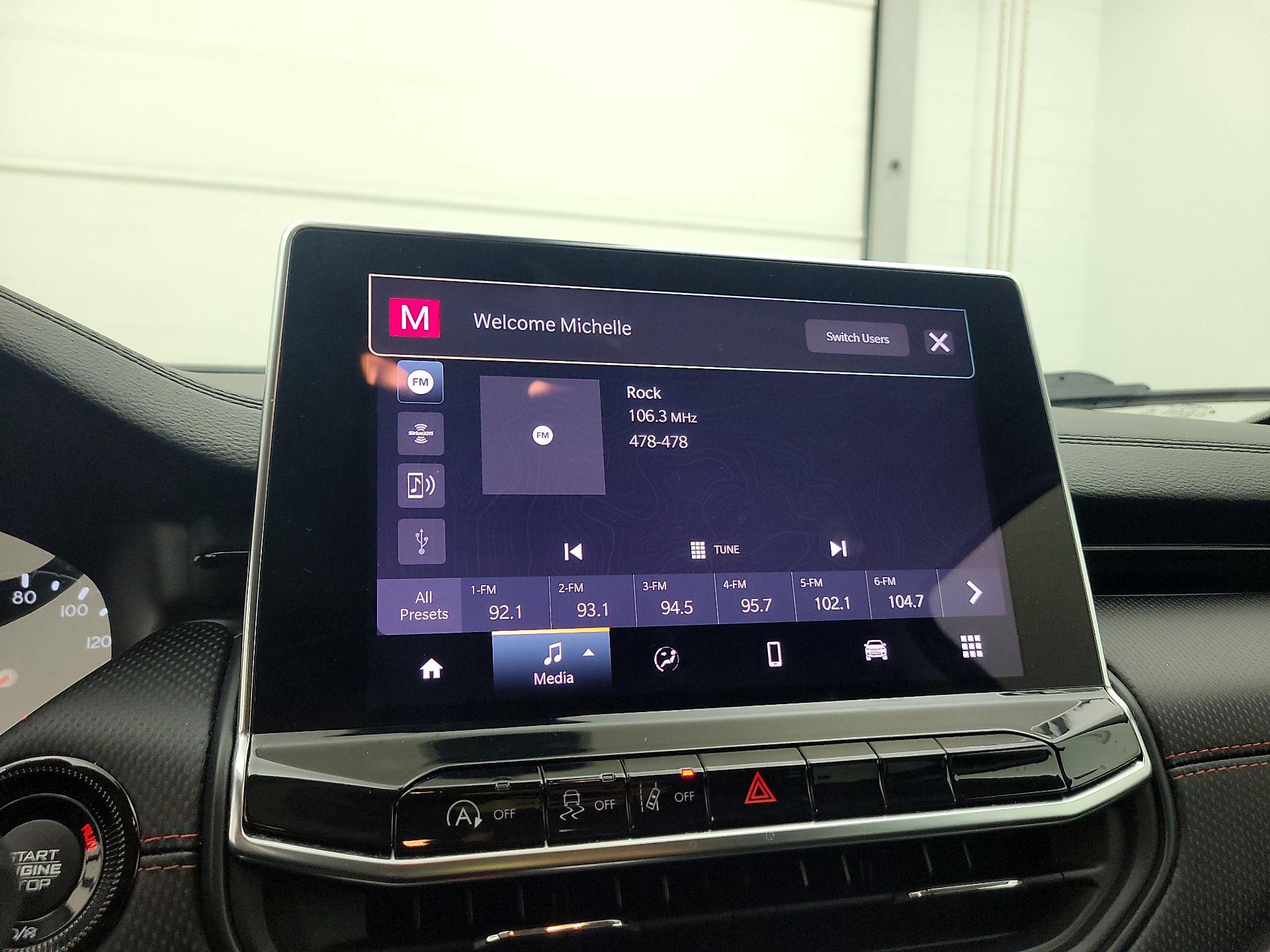 Thumbnail: 2022 Jeep Compass - 15