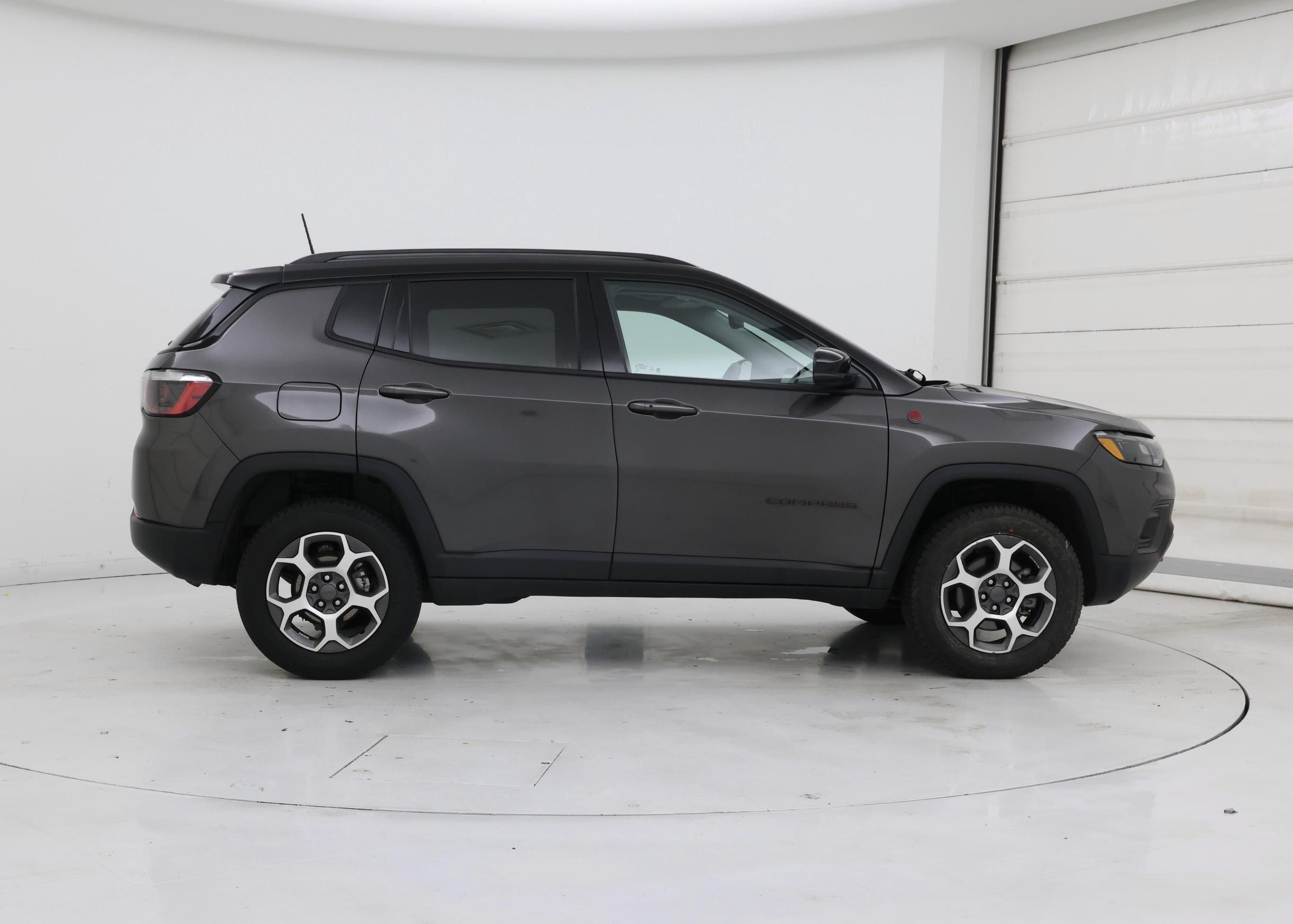 Thumbnail: 2022 Jeep Compass - 7