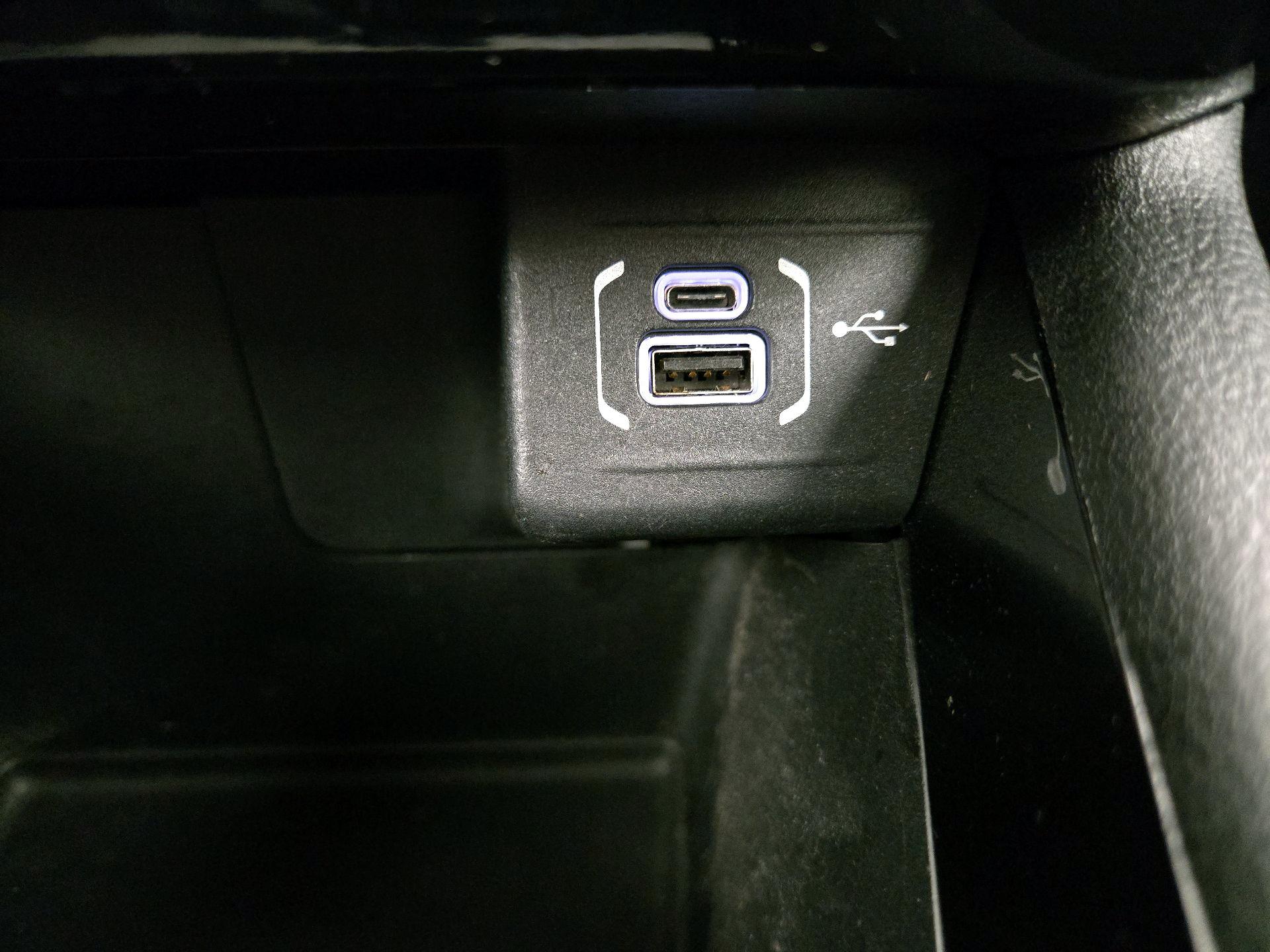 Thumbnail: 2022 Jeep Compass - 18