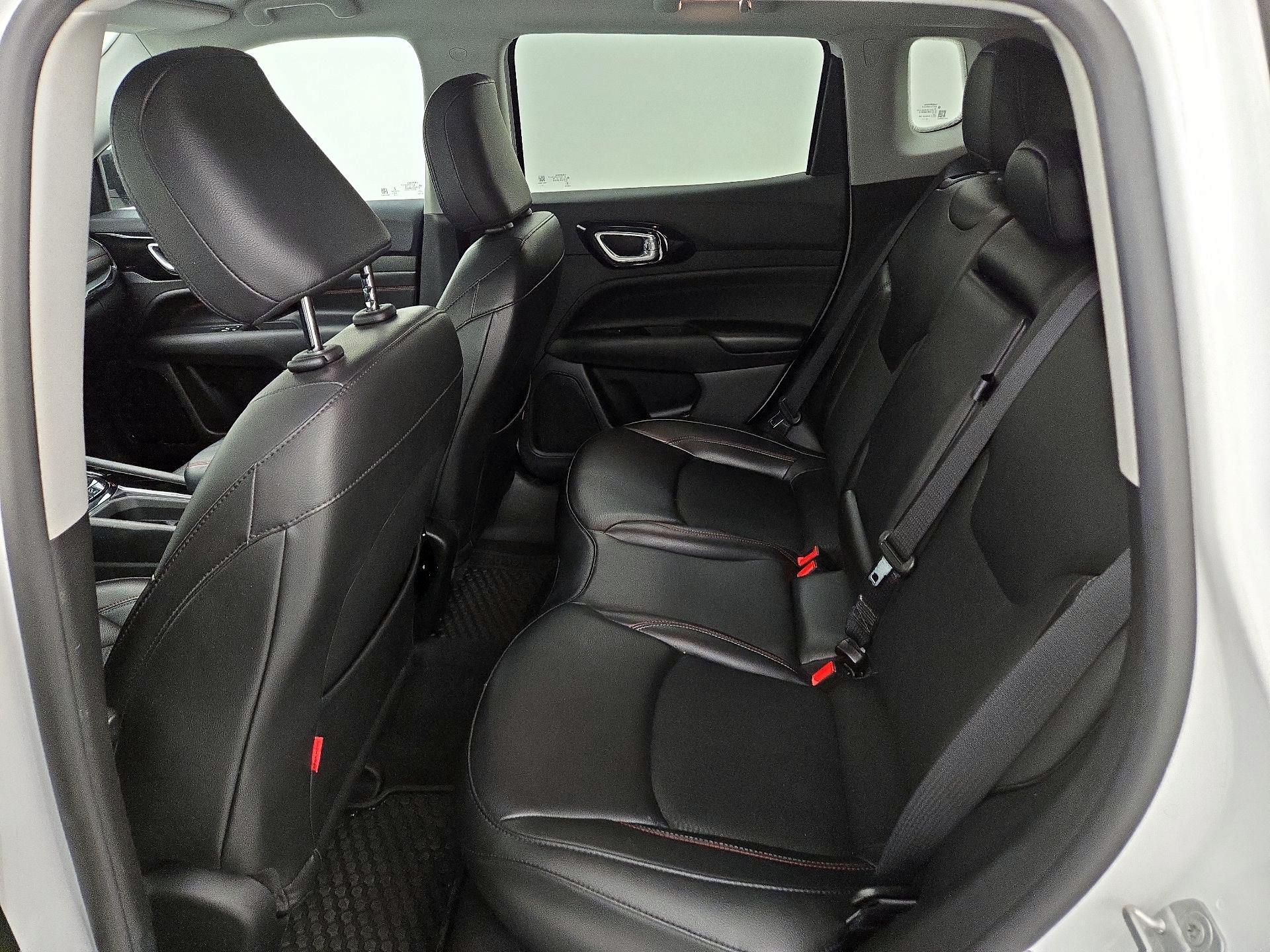 Thumbnail: 2022 Jeep Compass - 19