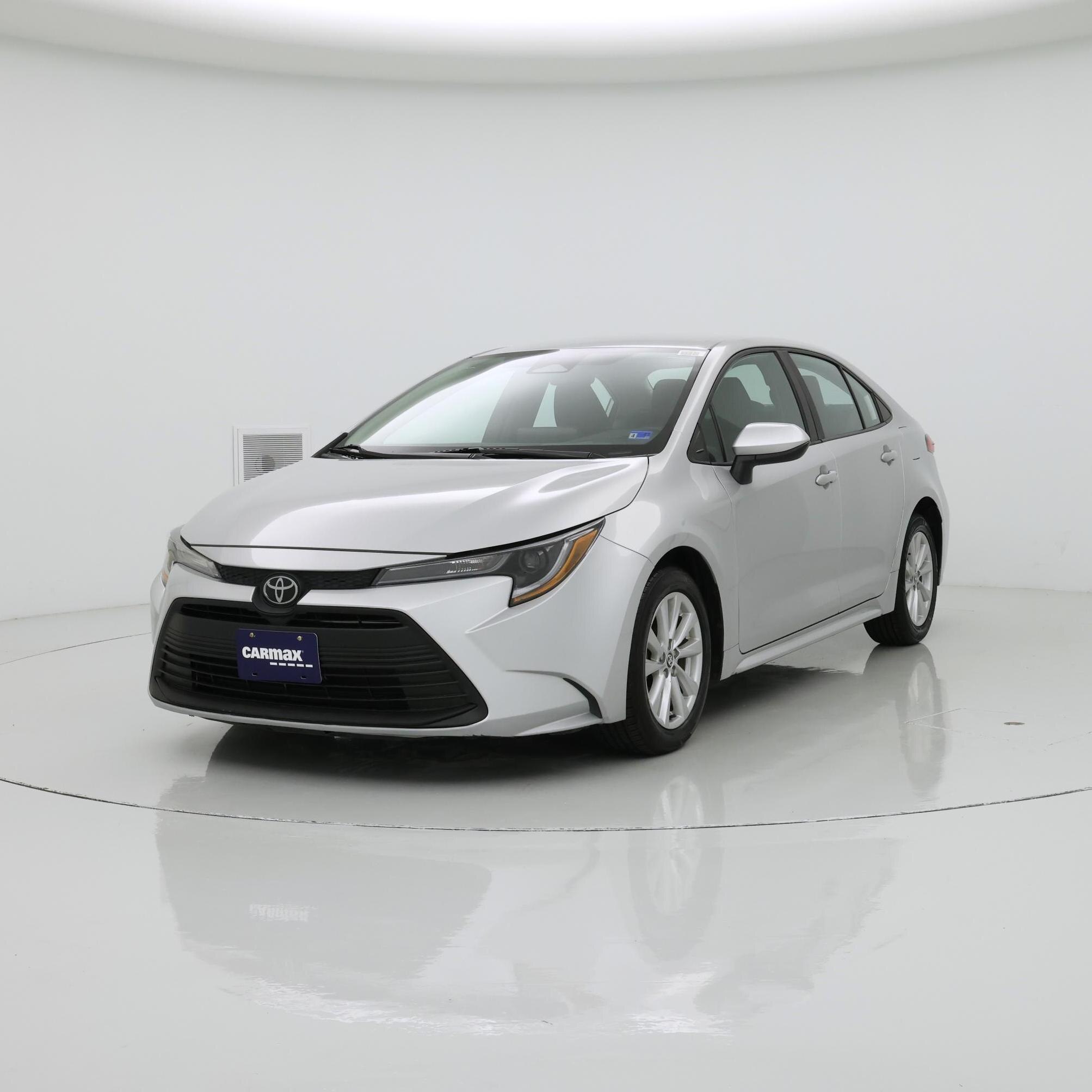 Thumbnail: 2023 Toyota Corolla - 4