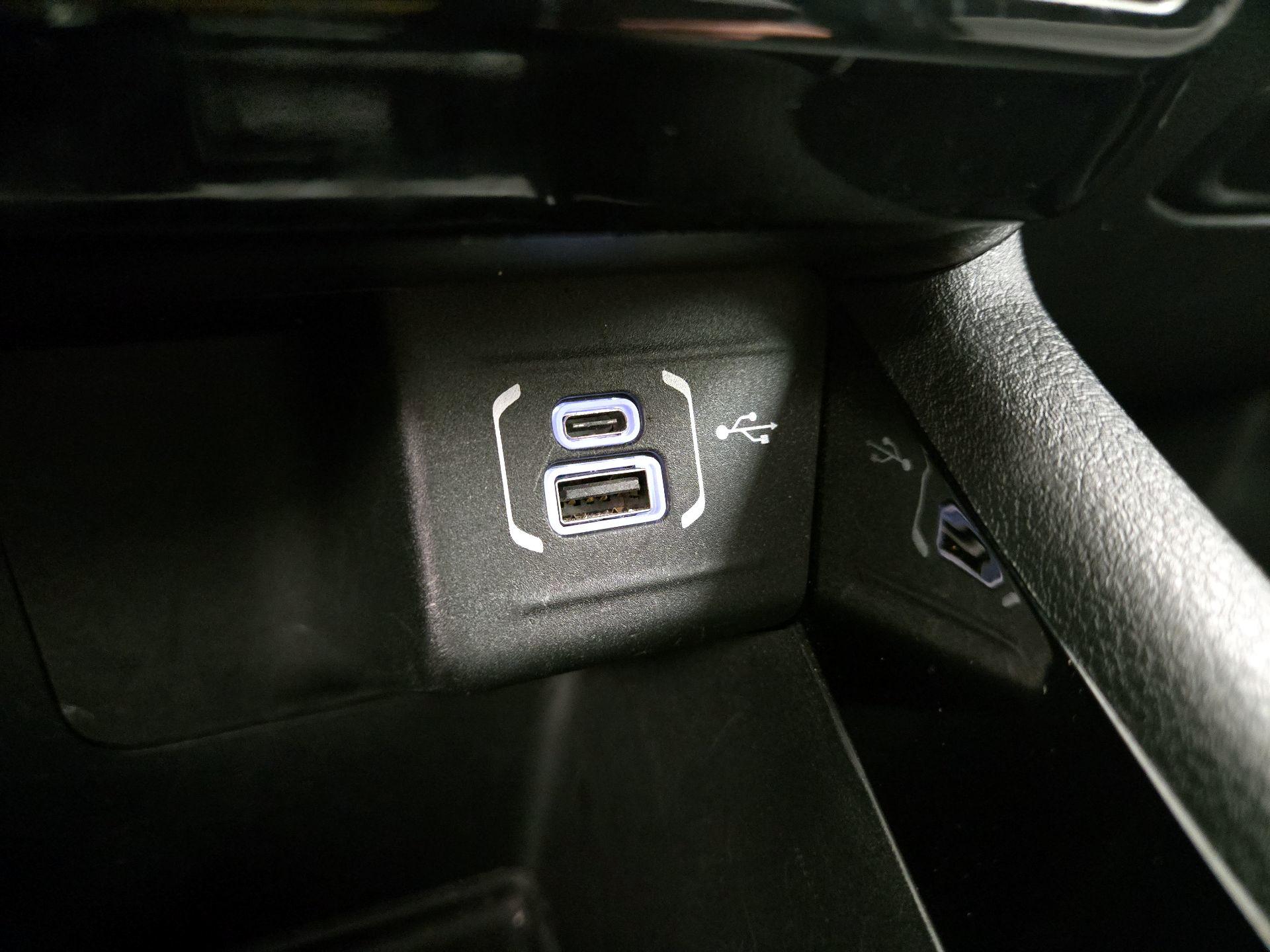 Thumbnail: 2022 Jeep Compass - 18