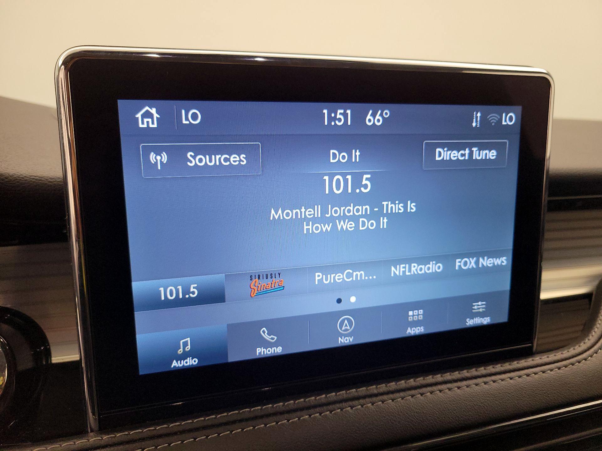 Thumbnail: 2022 Lincoln Corsair - 16