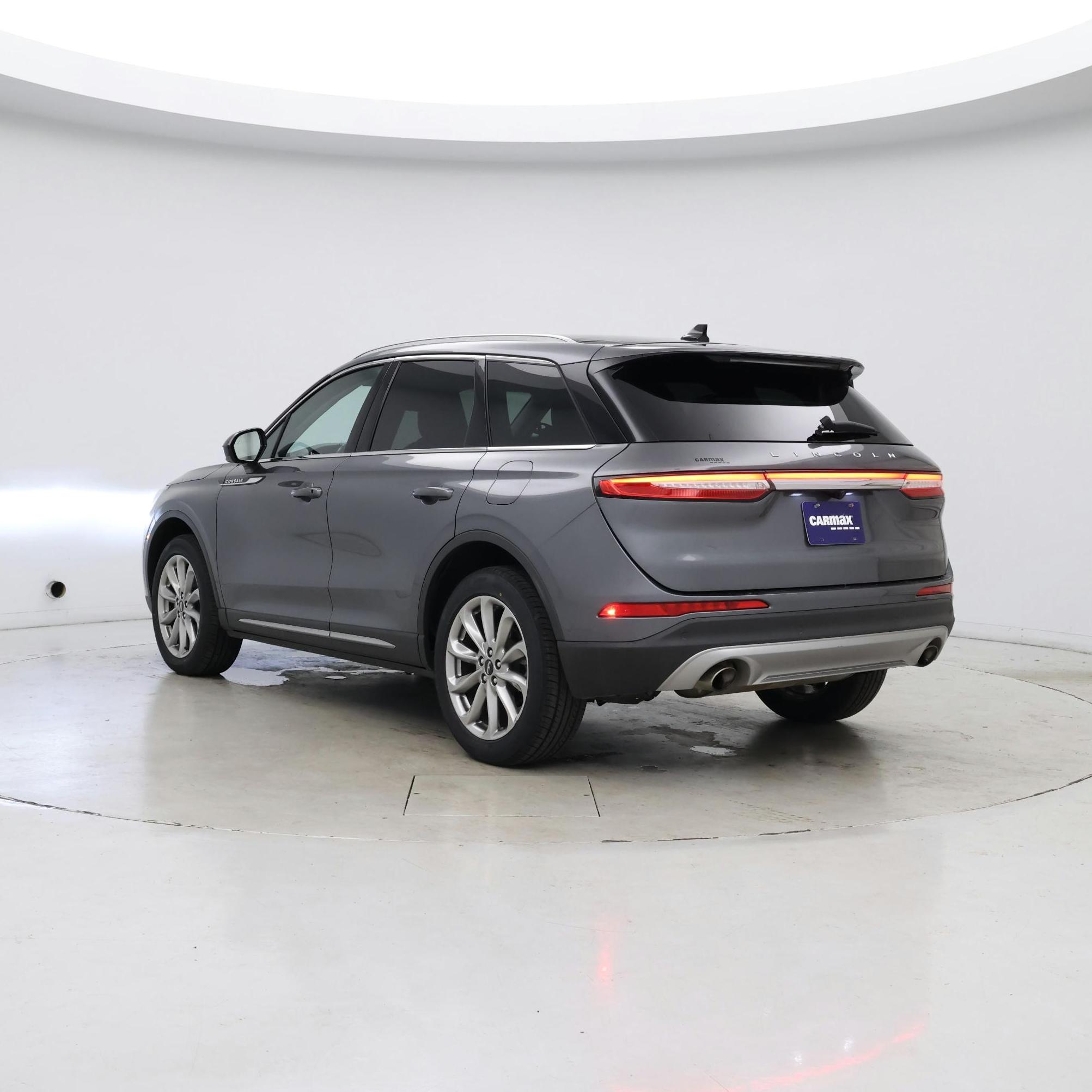 Thumbnail: 2022 Lincoln Corsair - 2