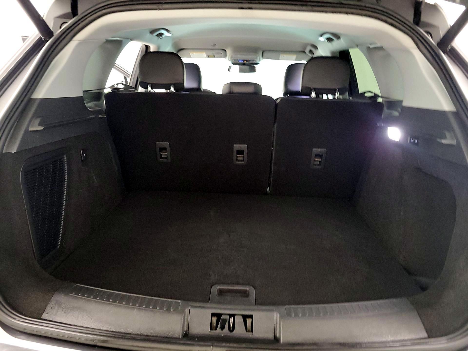 Thumbnail: 2022 Lincoln Corsair - 20