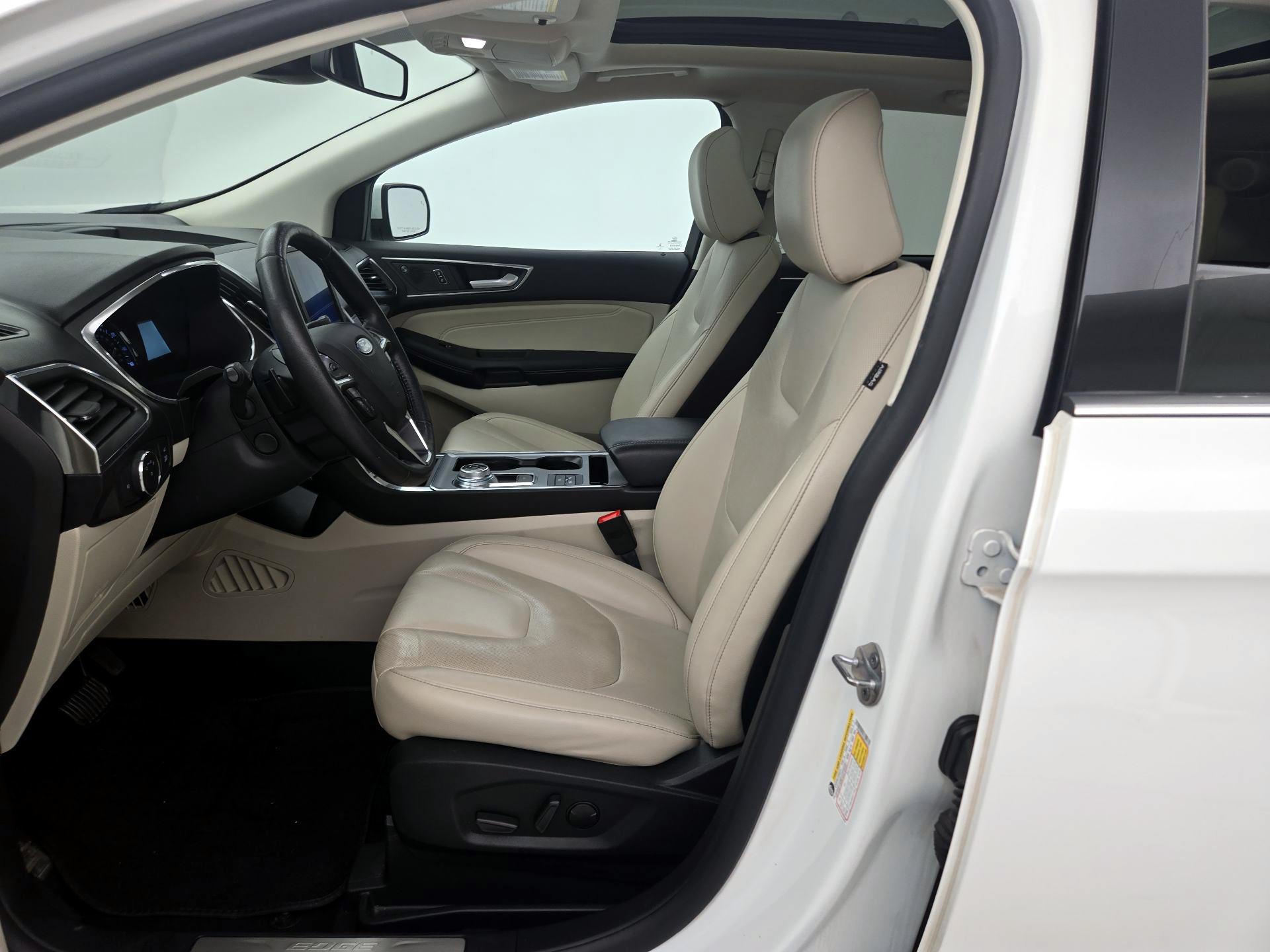 Thumbnail: 2021 Ford Edge - 11