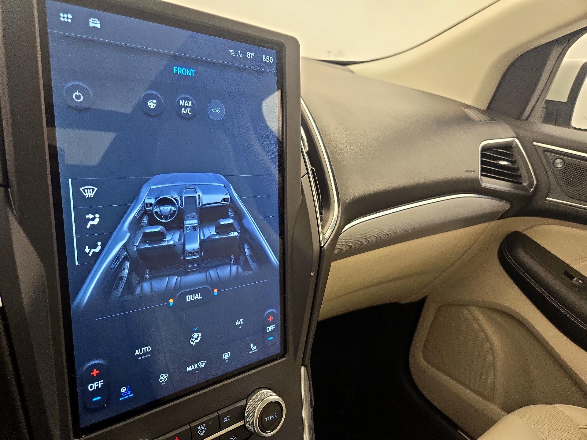 Thumbnail: 2021 Ford Edge - 17