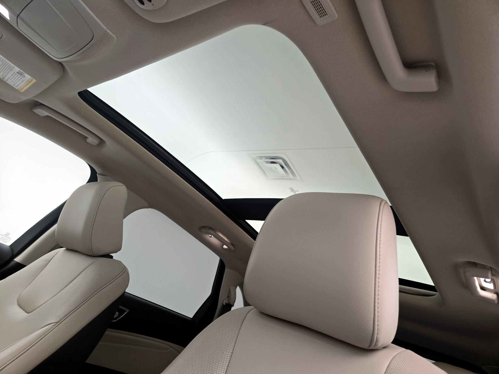 Thumbnail: 2021 Ford Edge - 20