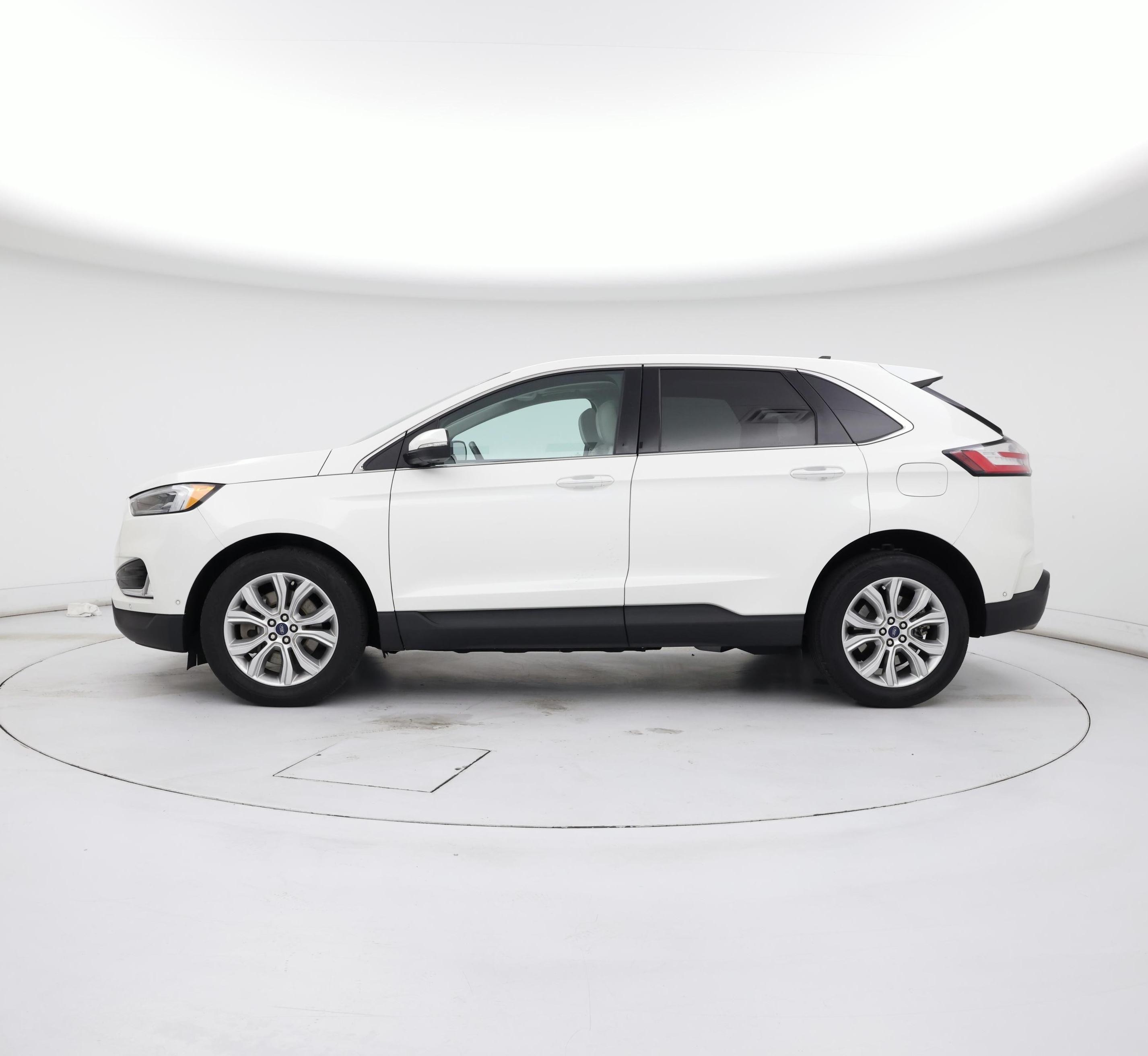 Thumbnail: 2021 Ford Edge - 3