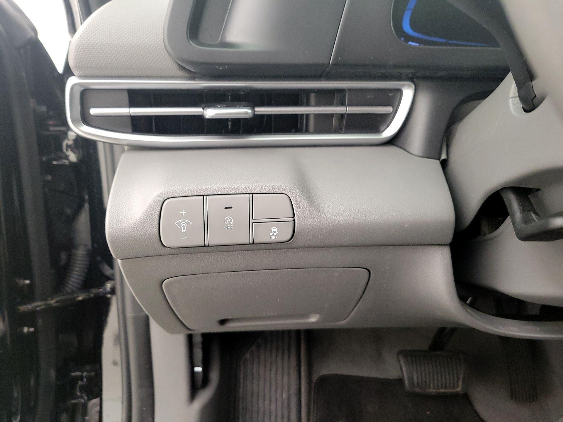 Thumbnail: 2025 Hyundai Elantra - 11