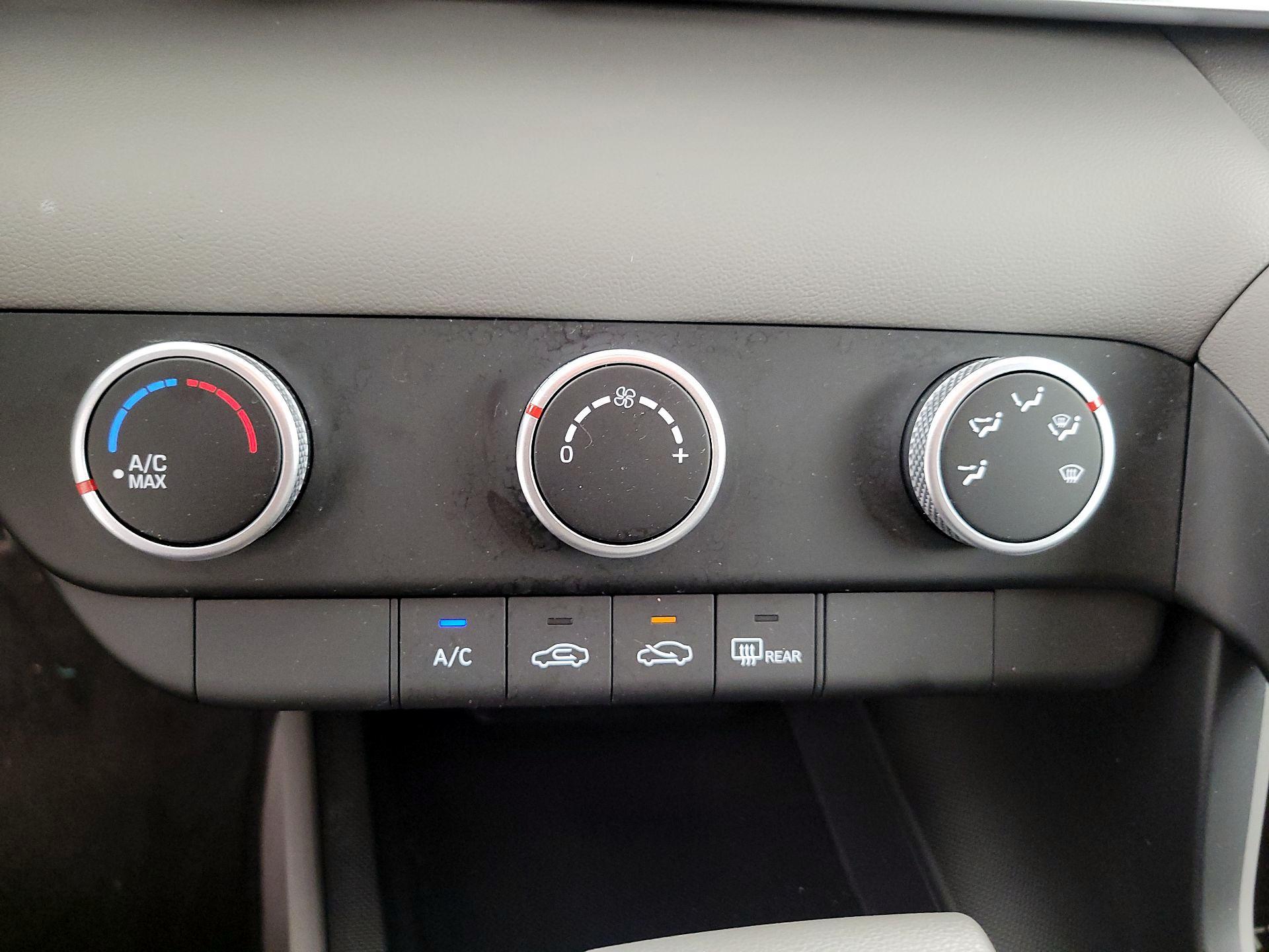 Thumbnail: 2025 Hyundai Elantra - 14