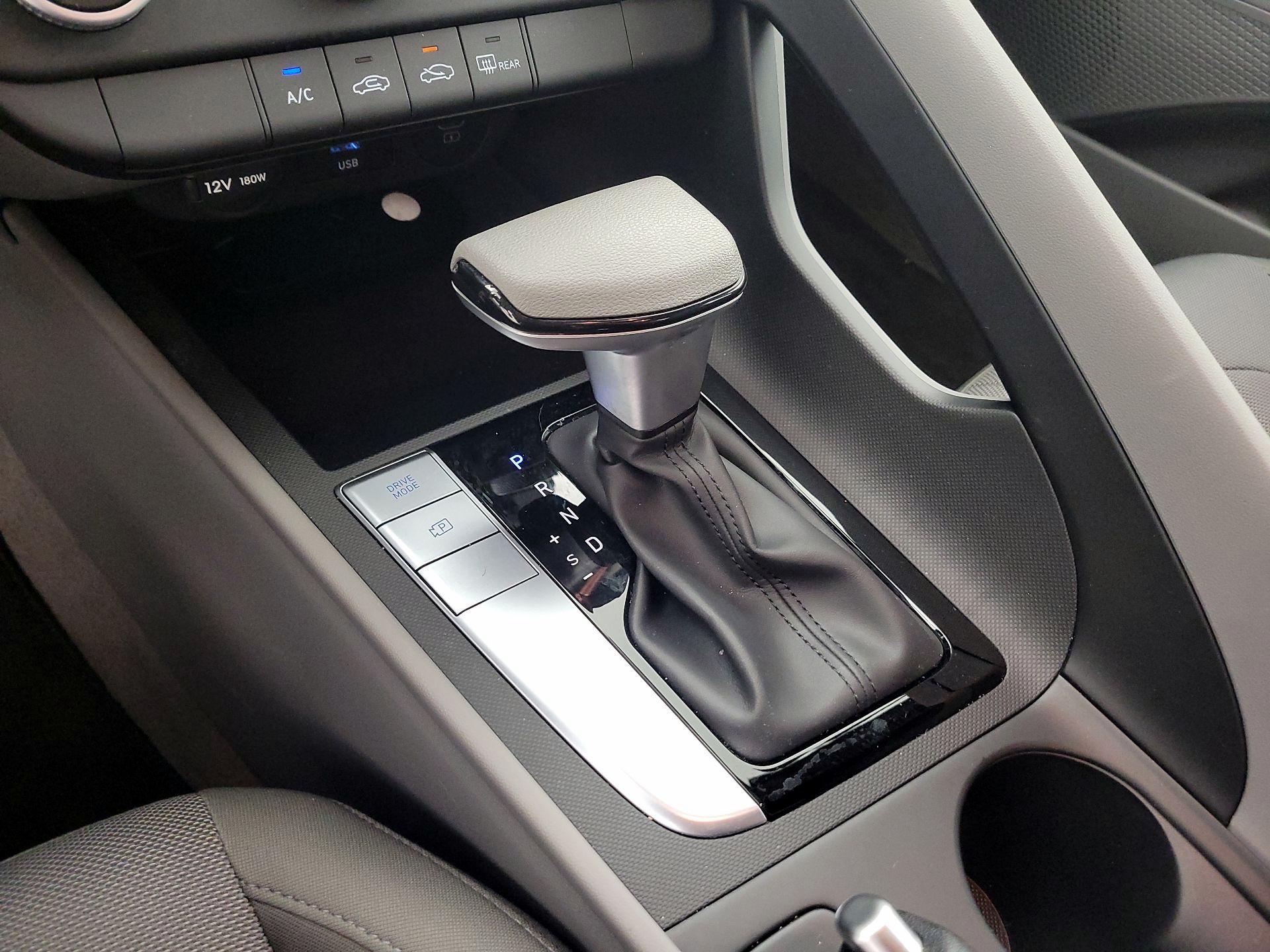 Thumbnail: 2025 Hyundai Elantra - 15