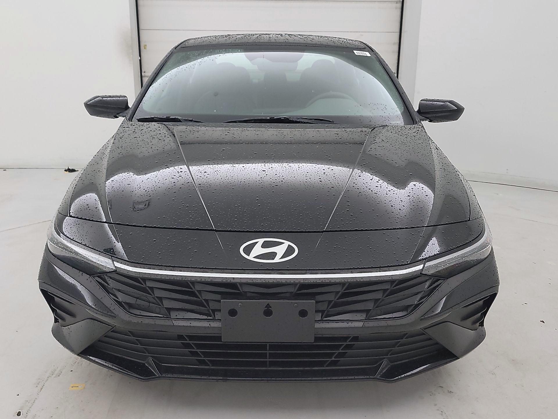 Thumbnail: 2025 Hyundai Elantra - 2