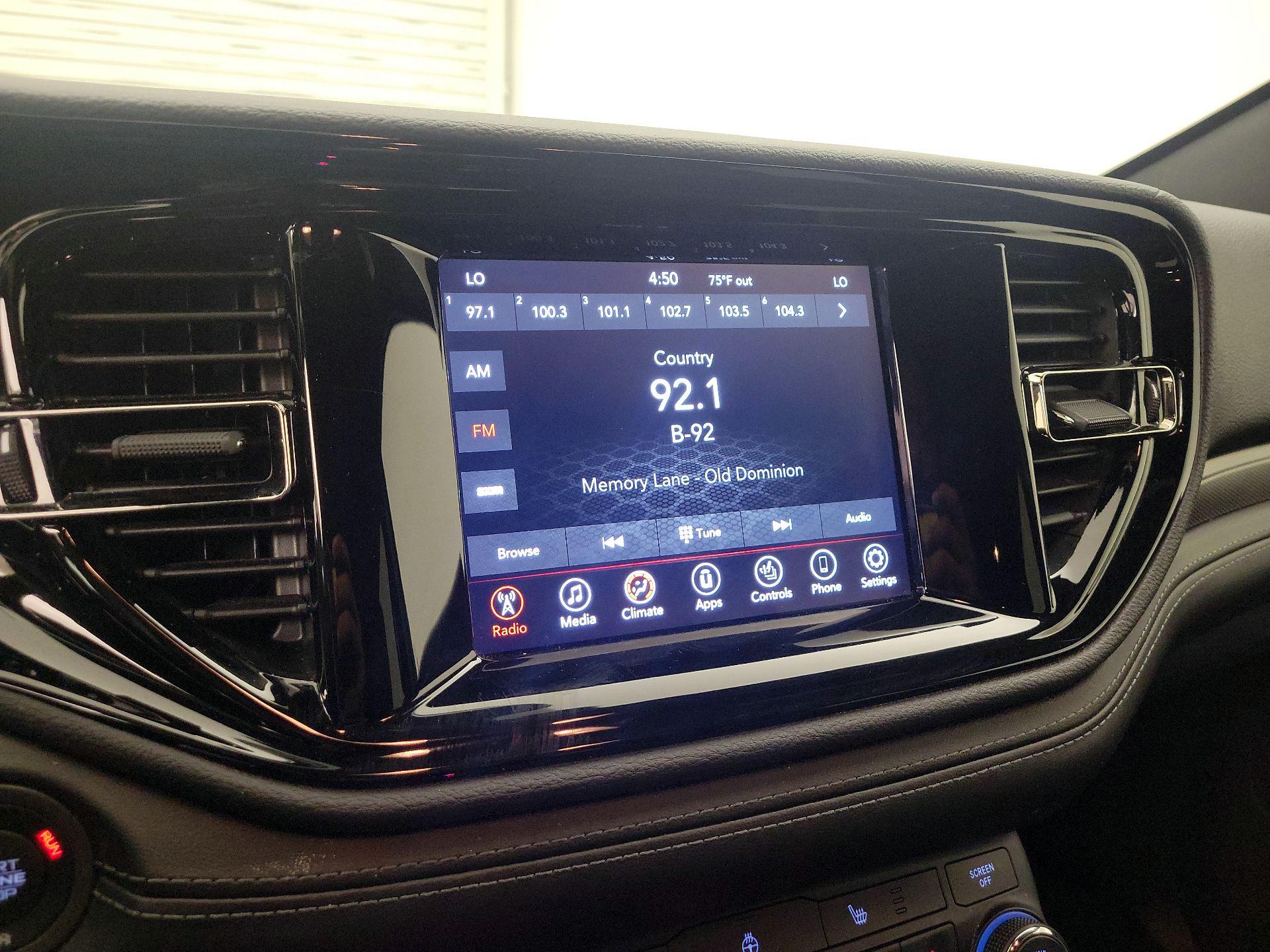 Thumbnail: 2022 Dodge Durango - 15