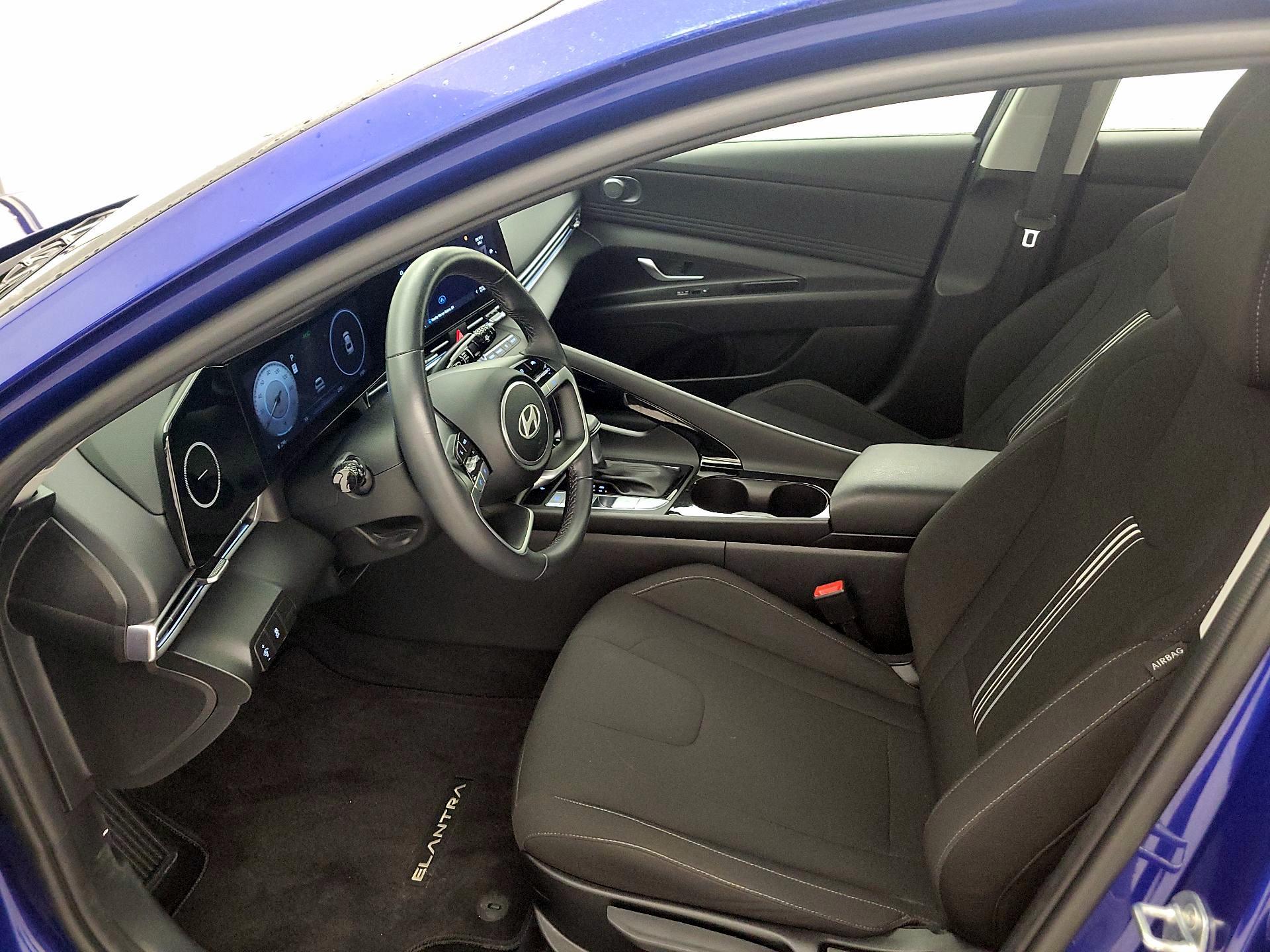 Thumbnail: 2024 Hyundai Elantra - 9