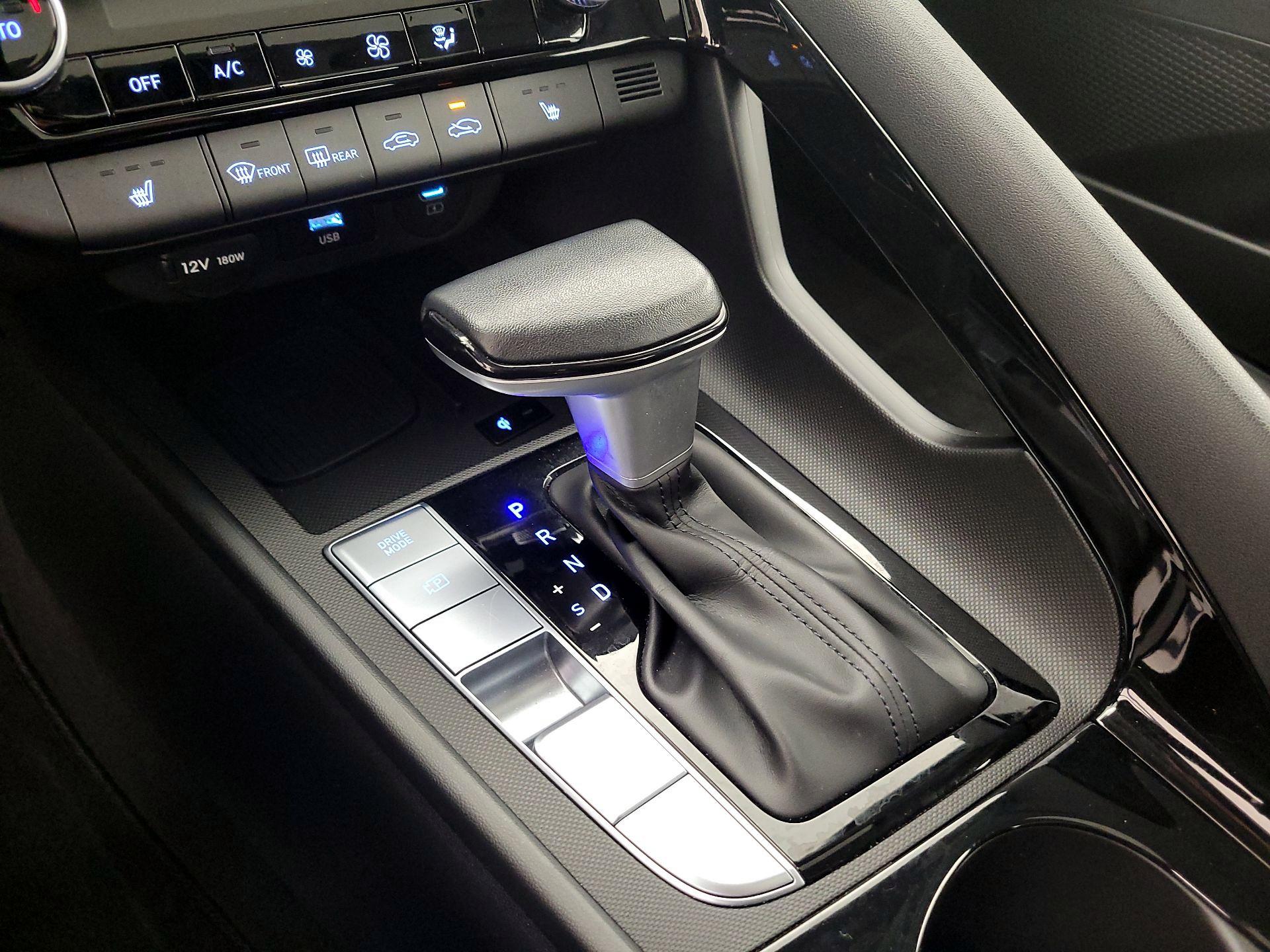 Thumbnail: 2024 Hyundai Elantra - 16