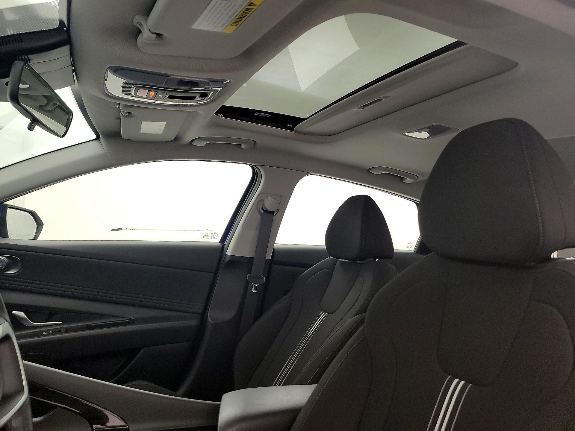 Thumbnail: 2024 Hyundai Elantra - 18