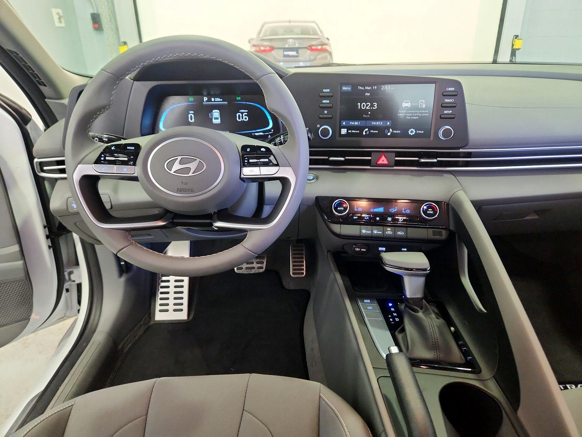 Thumbnail: 2025 Hyundai Elantra - 9