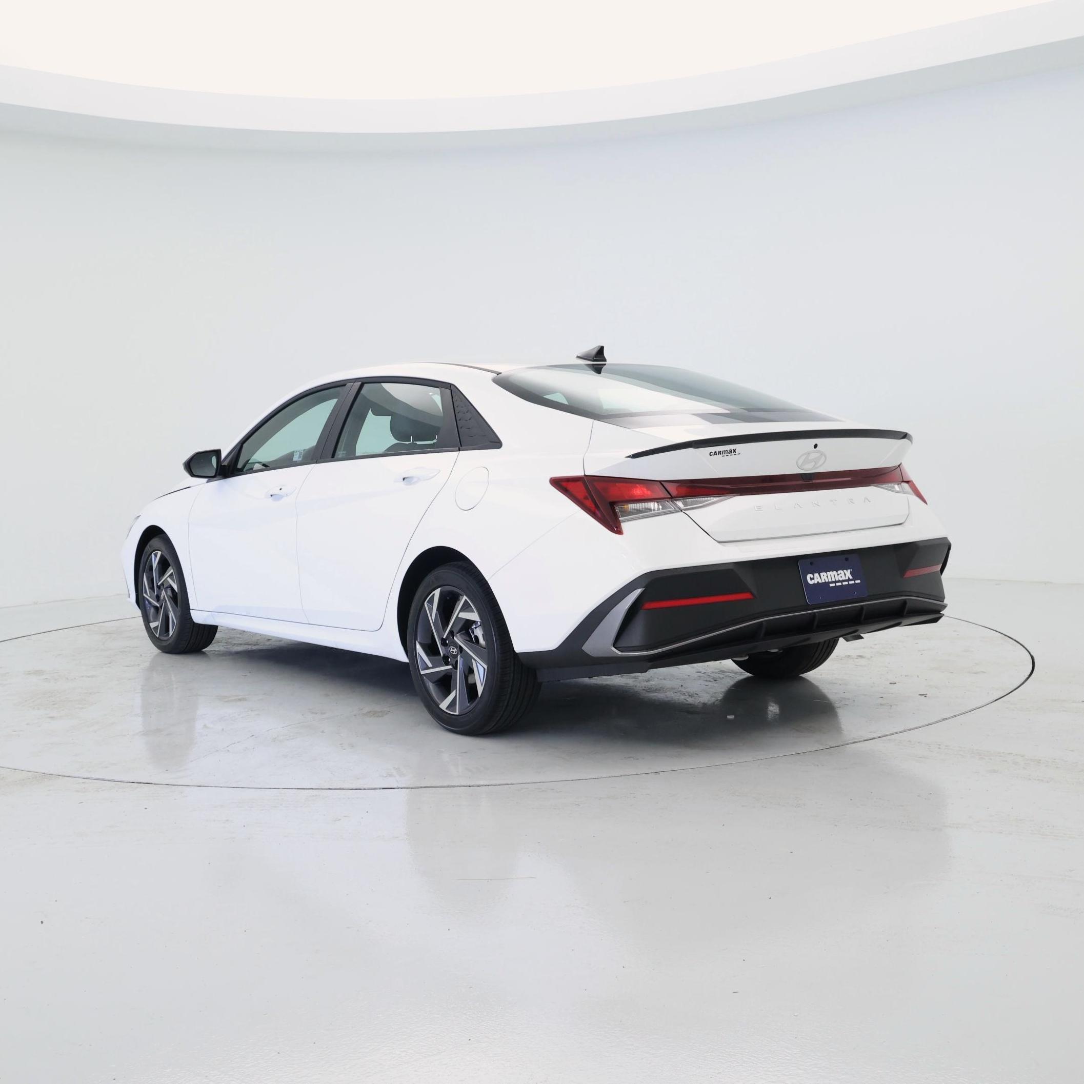 Thumbnail: 2025 Hyundai Elantra - 2