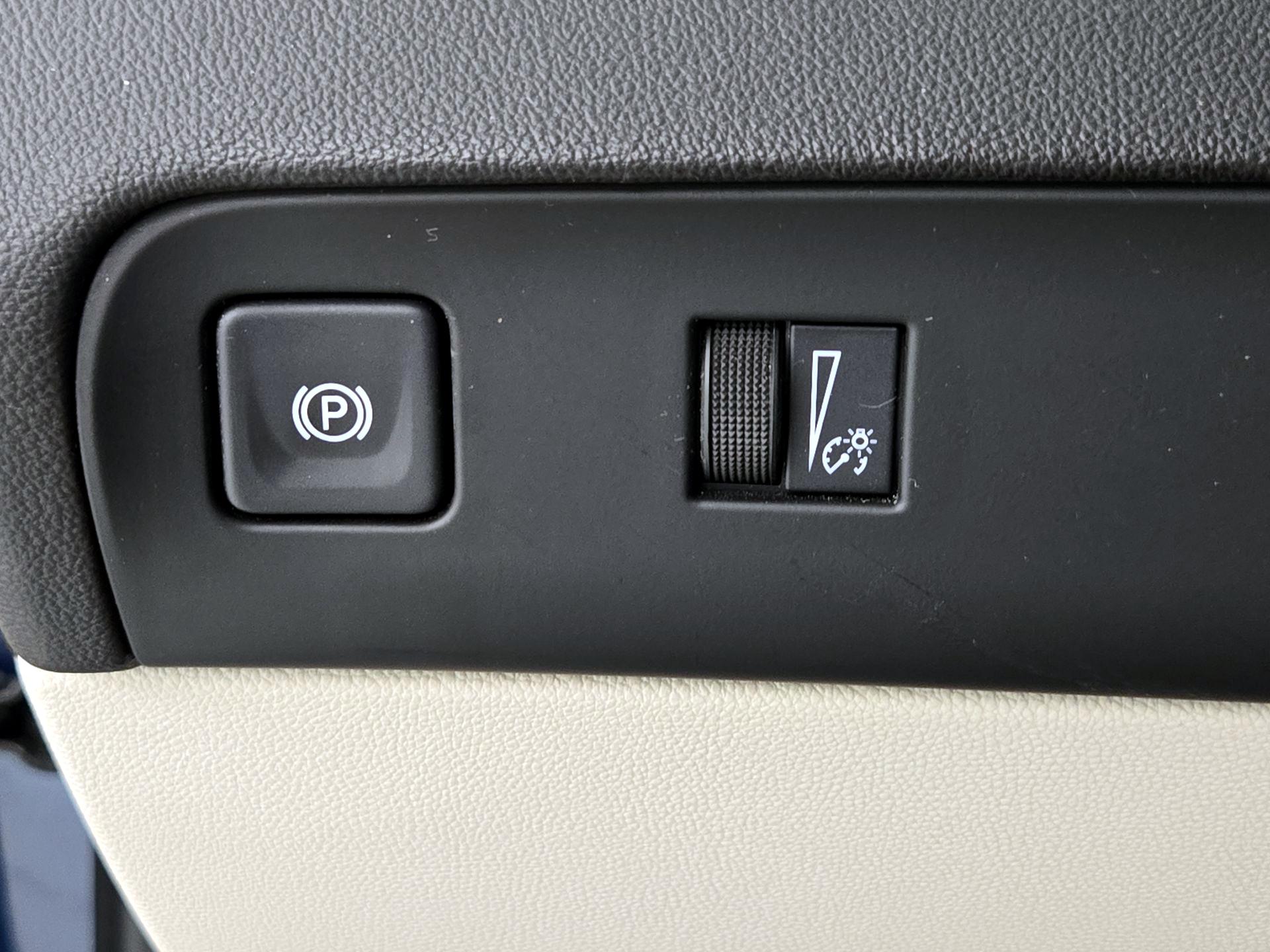 Thumbnail: 2023 Buick Enclave - 13