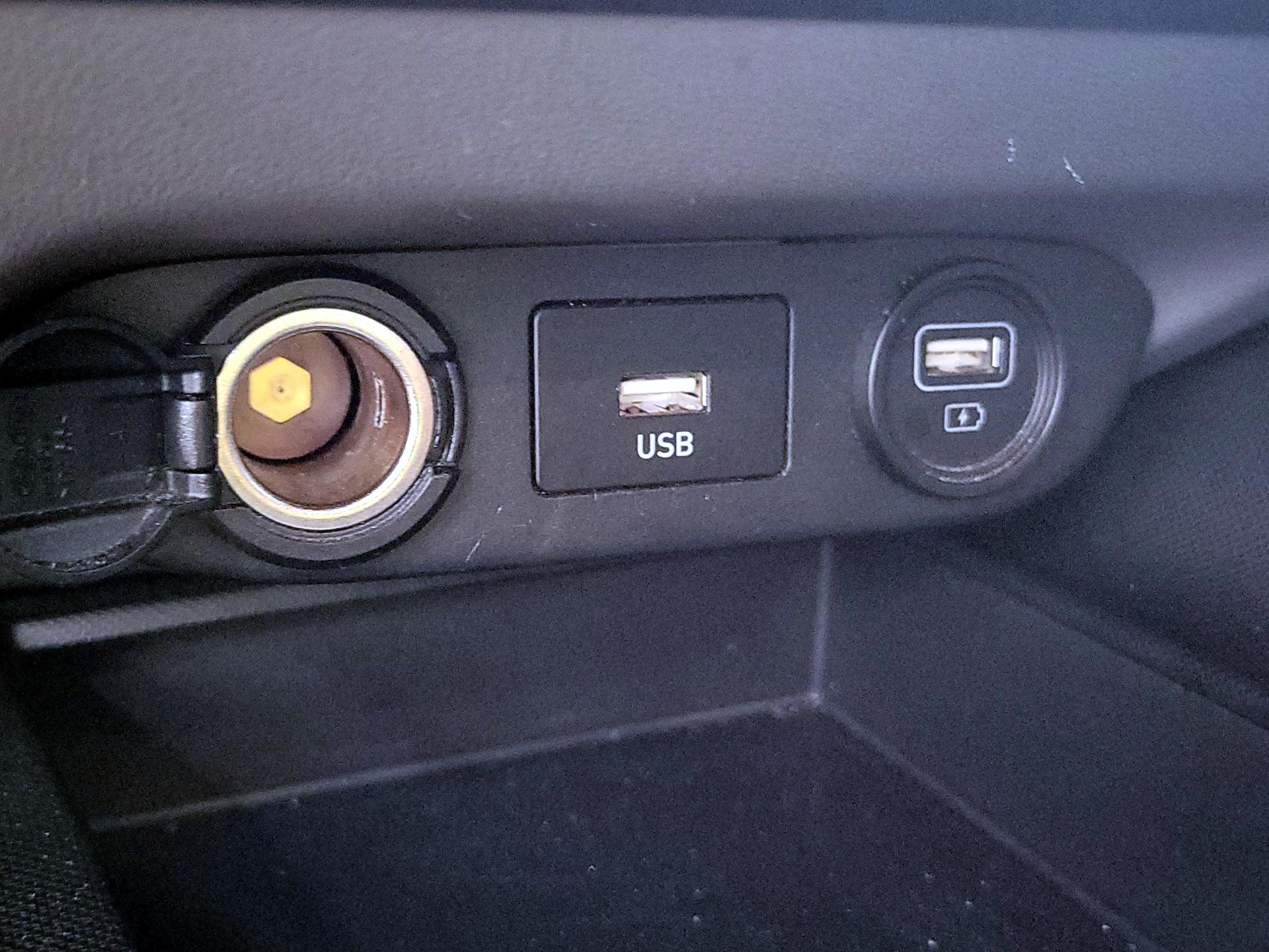 Thumbnail: 2022 Hyundai Elantra - 16