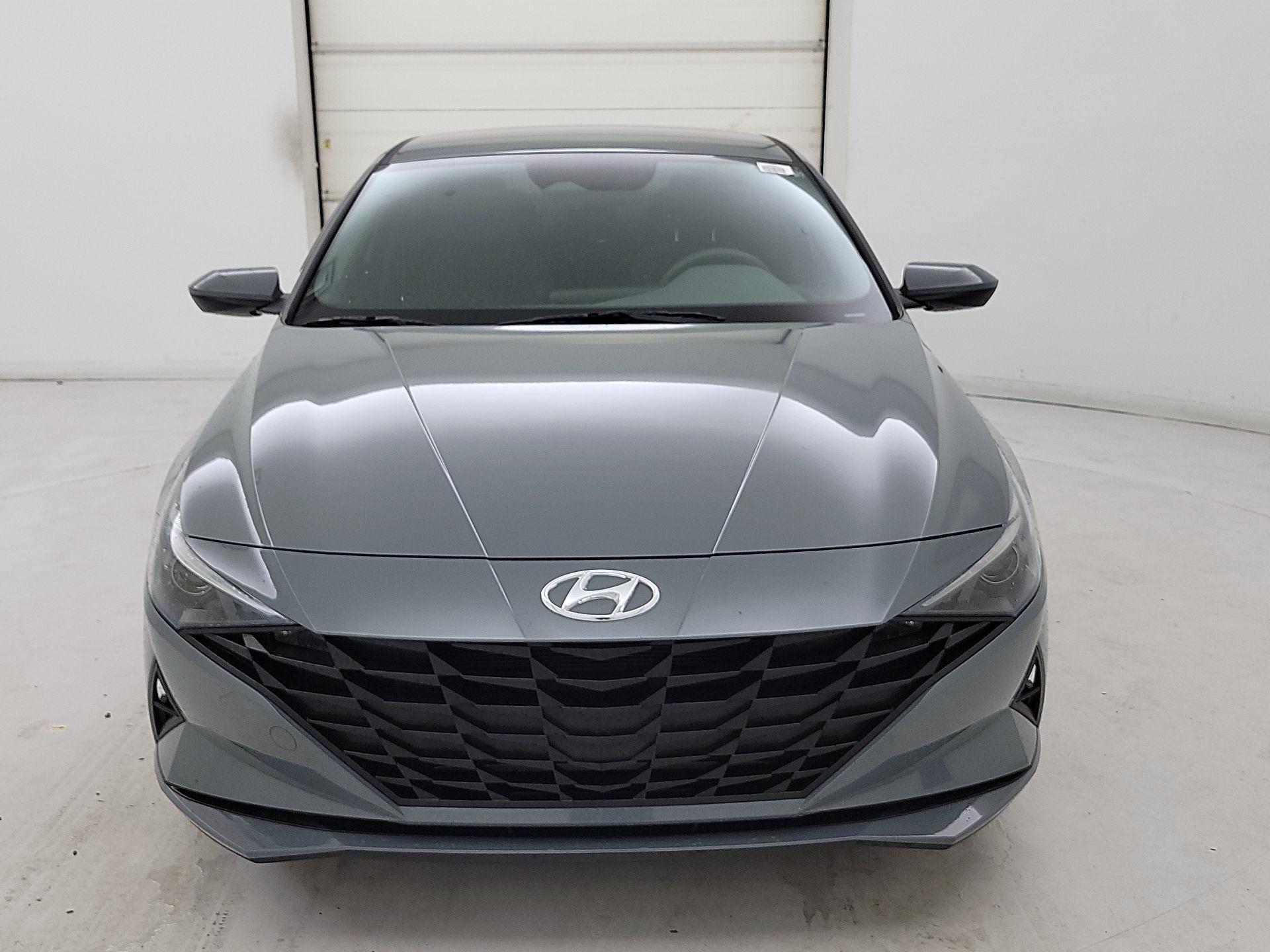 Thumbnail: 2022 Hyundai Elantra - 2