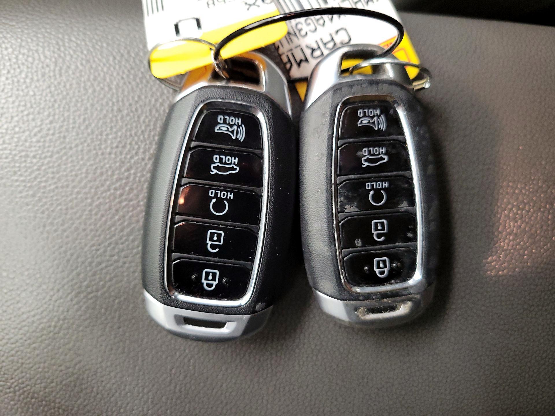 Thumbnail: 2022 Hyundai Elantra - 20