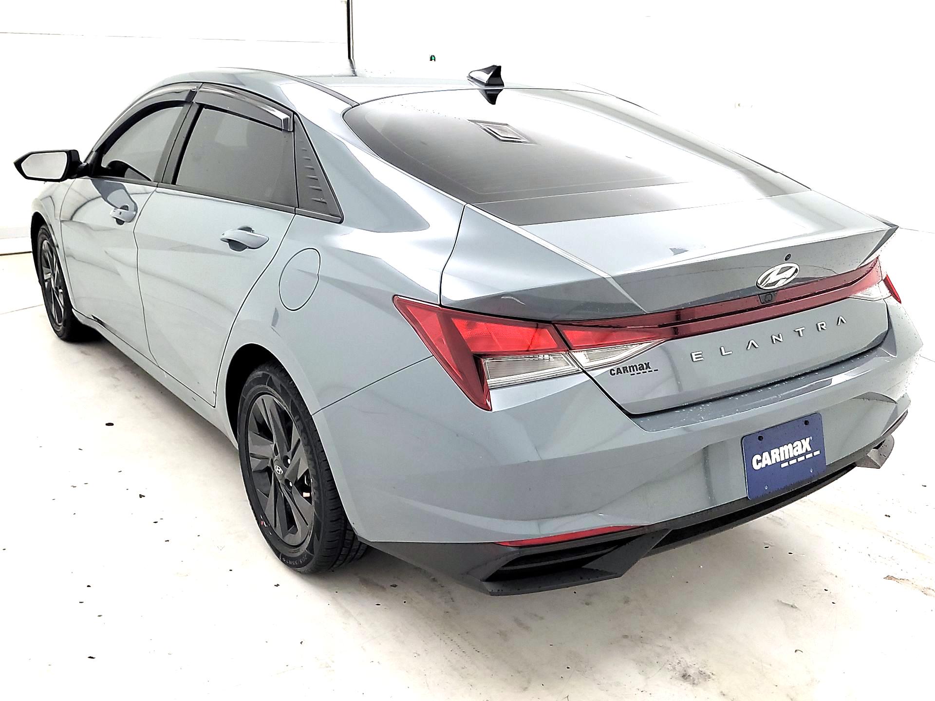 Thumbnail: 2022 Hyundai Elantra - 7